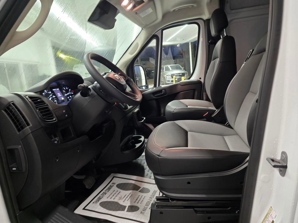 New 2026 Bright White Clearcoat Ram Tradesman image 16