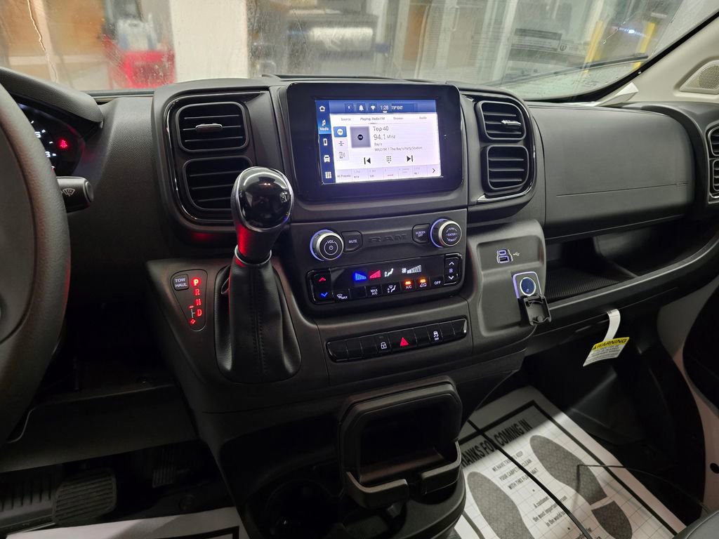 New 2026 Bright White Clearcoat Ram Tradesman image 20