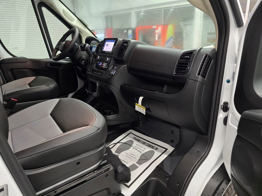 New 2026 Bright White Clearcoat Ram Tradesman image 23