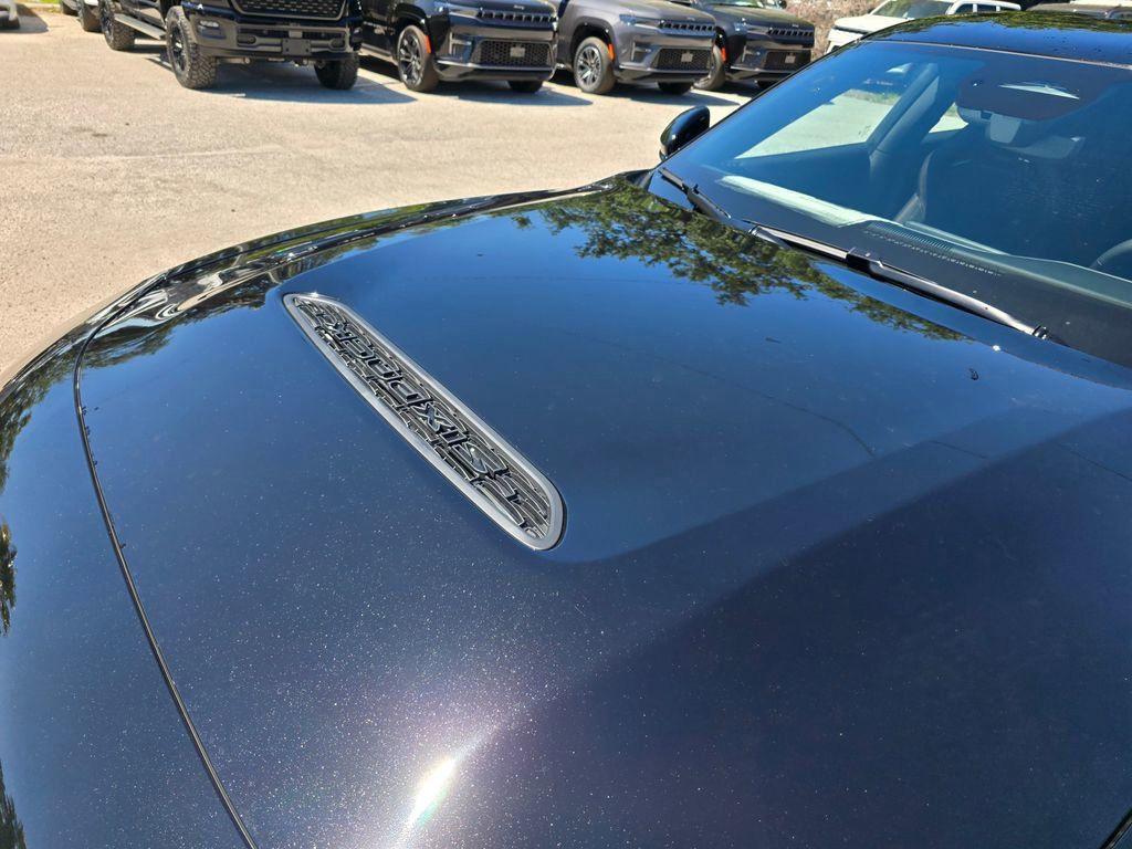 New 2026 Diamond Black Crystal Pearlcoat Dodge R/T image 9