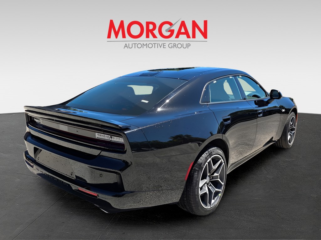 New 2026 Diamond Black Crystal Pearlcoat Dodge R/T image 6