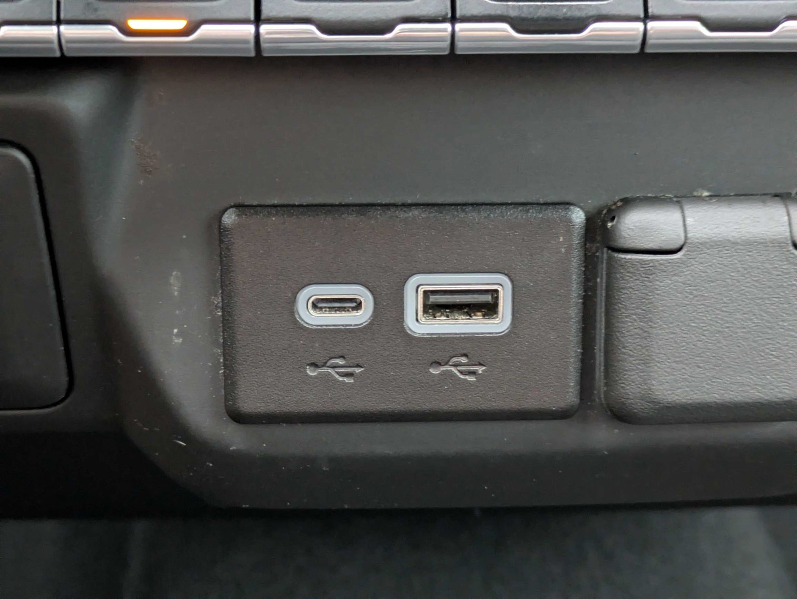 Used 2024 Summit White Chevrolet Custom image 18