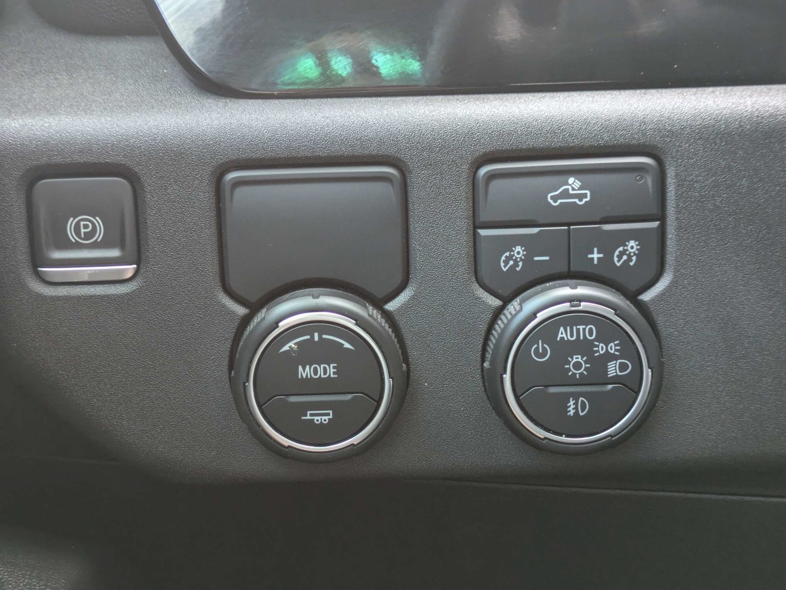 Used 2022 Glacier Blue Metallic Chevrolet RST image 29