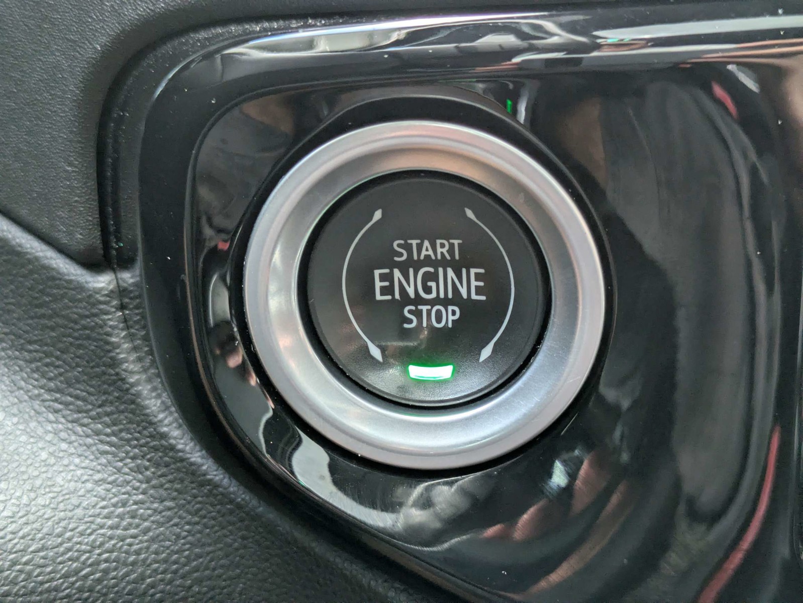 Used 2022 Glacier Blue Metallic Chevrolet RST image 27