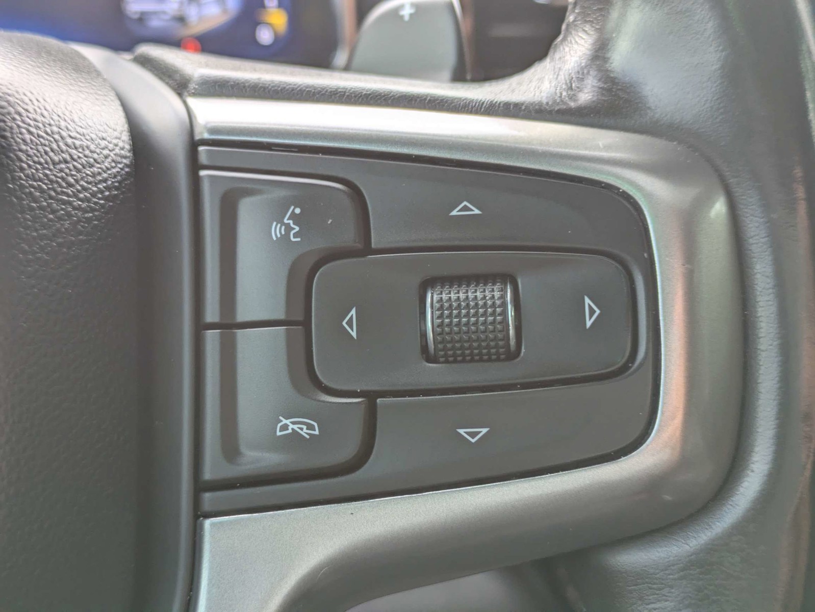 Used 2022 Glacier Blue Metallic Chevrolet RST image 24