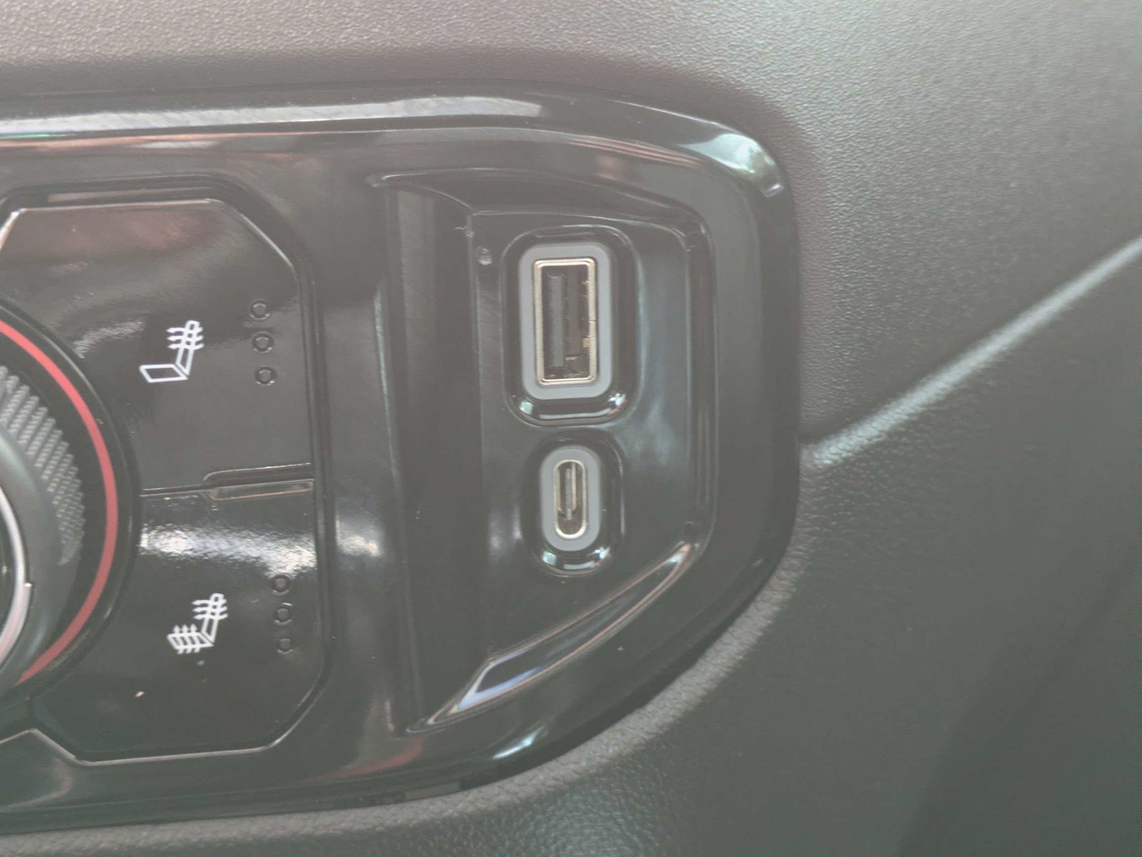 Used 2022 Glacier Blue Metallic Chevrolet RST image 21