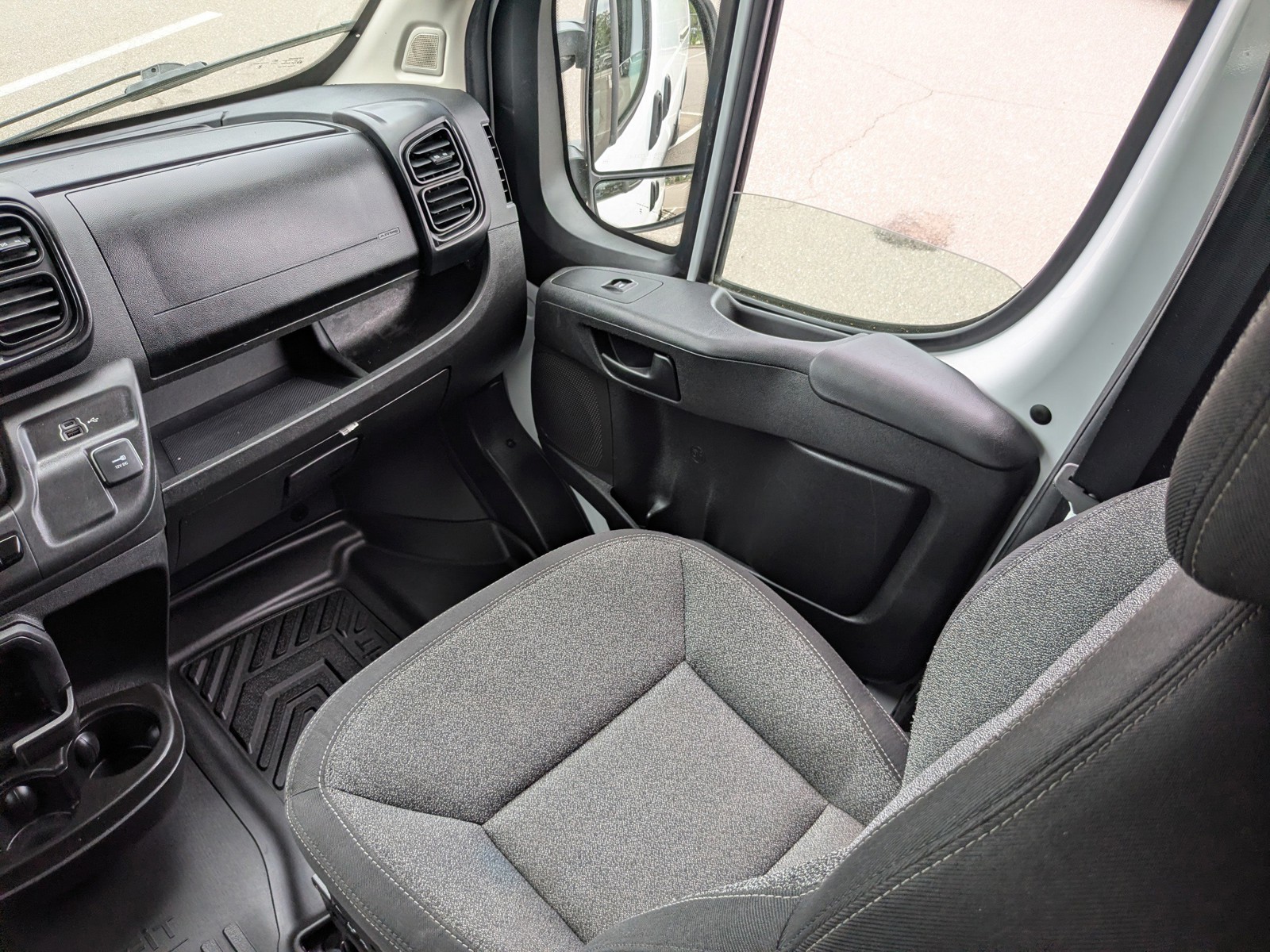 Used 2025 Bright White Clearcoat Ram Tradesman image 19
