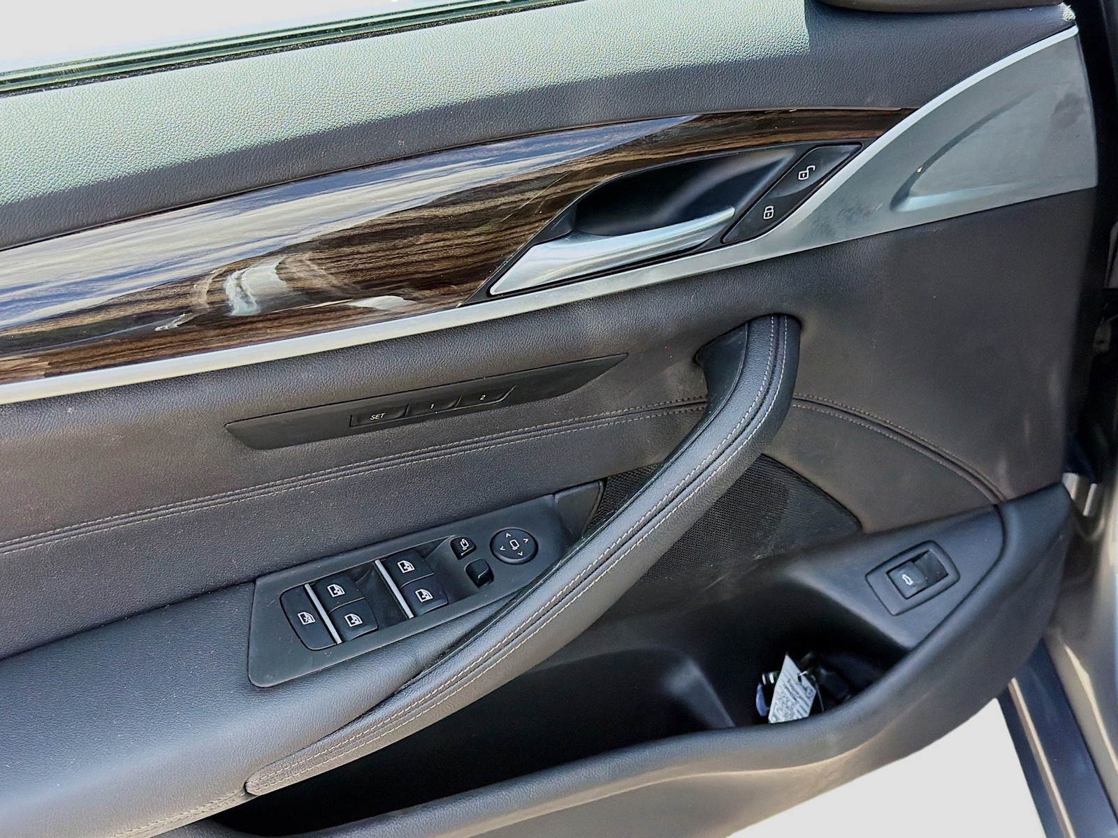 Used 2021 Bluestone Metallic BMW 530i image 22