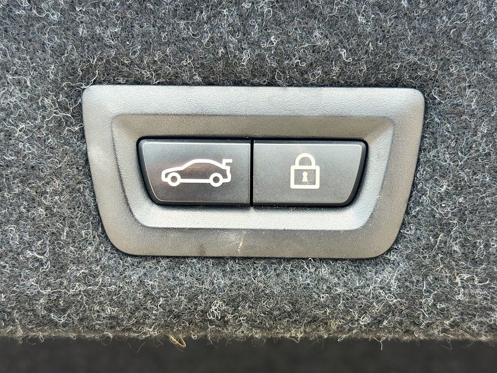 Used 2021 Bluestone Metallic BMW 530i image 13