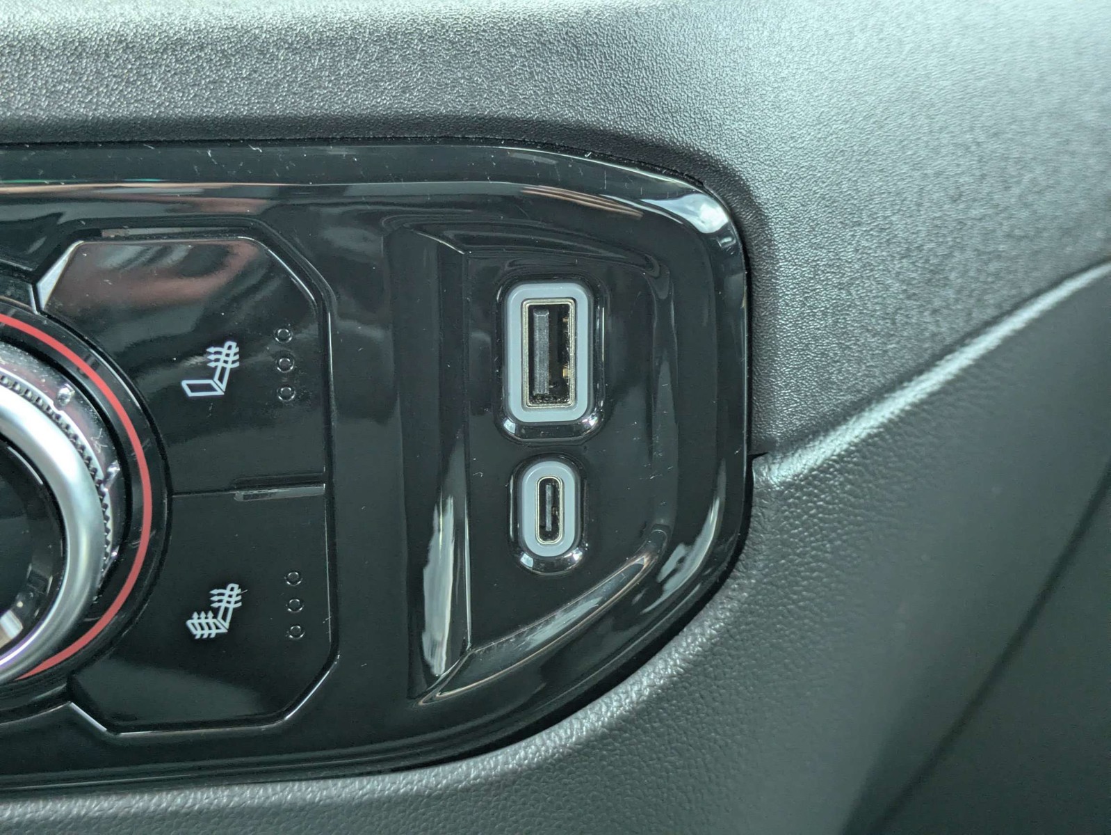 Used 2024 Thunderstorm Gray GMC Elevation image 19