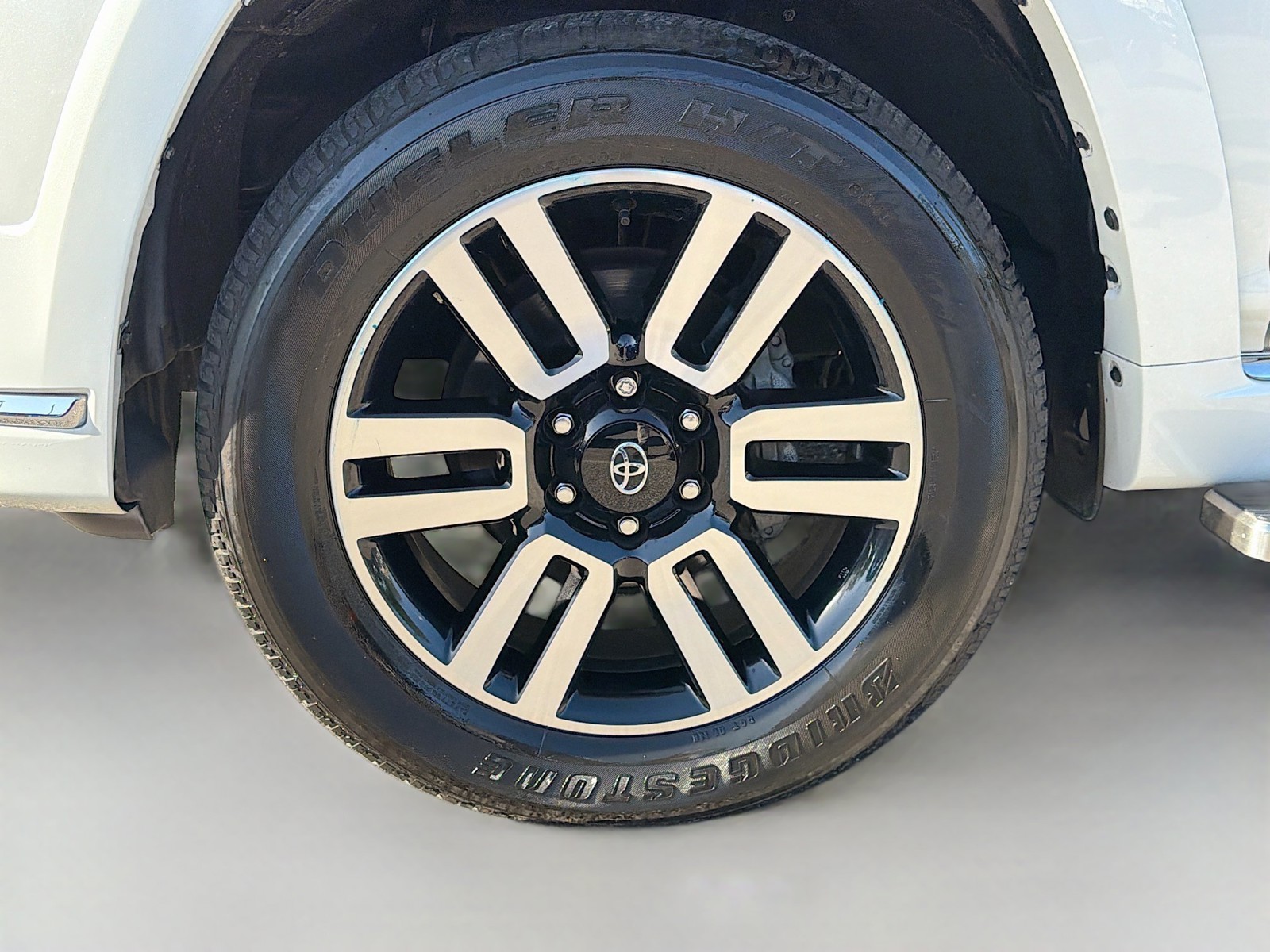 Used 2023 Blizzard Pearl Toyota Limited image 40