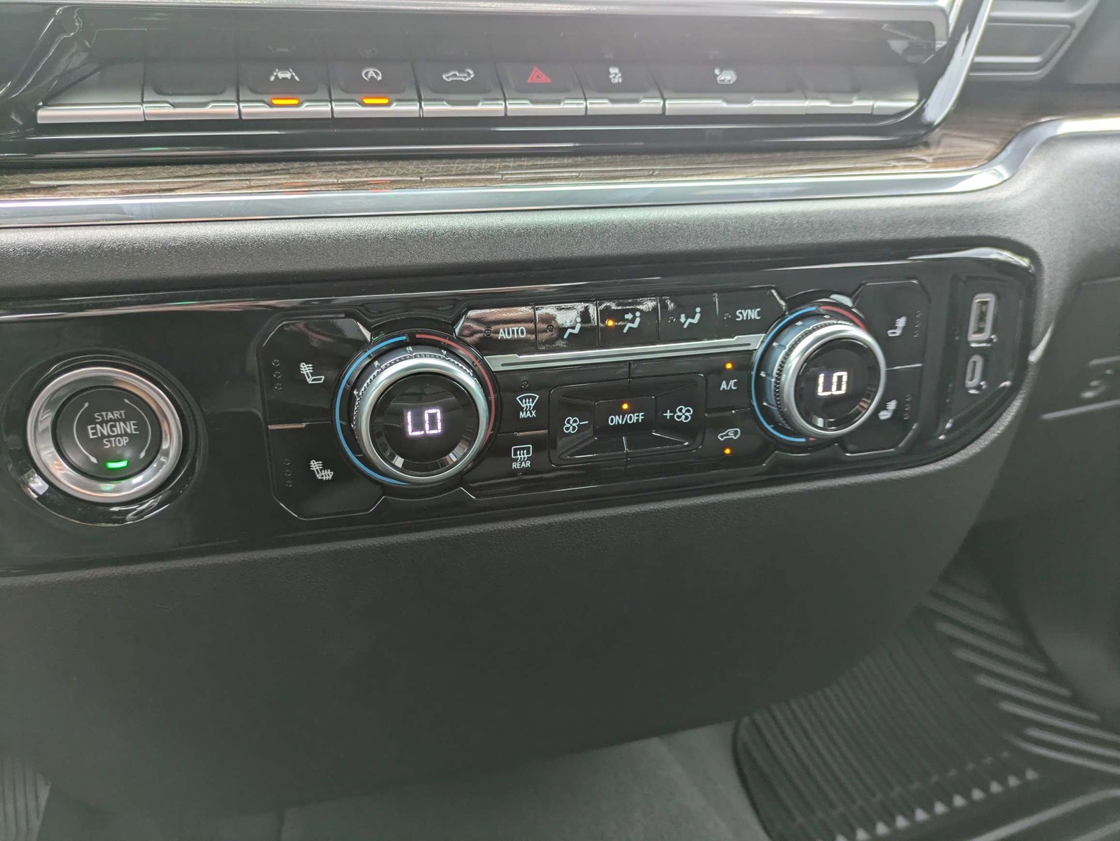 Used 2024 Sterling Metallic GMC Elevation image 27