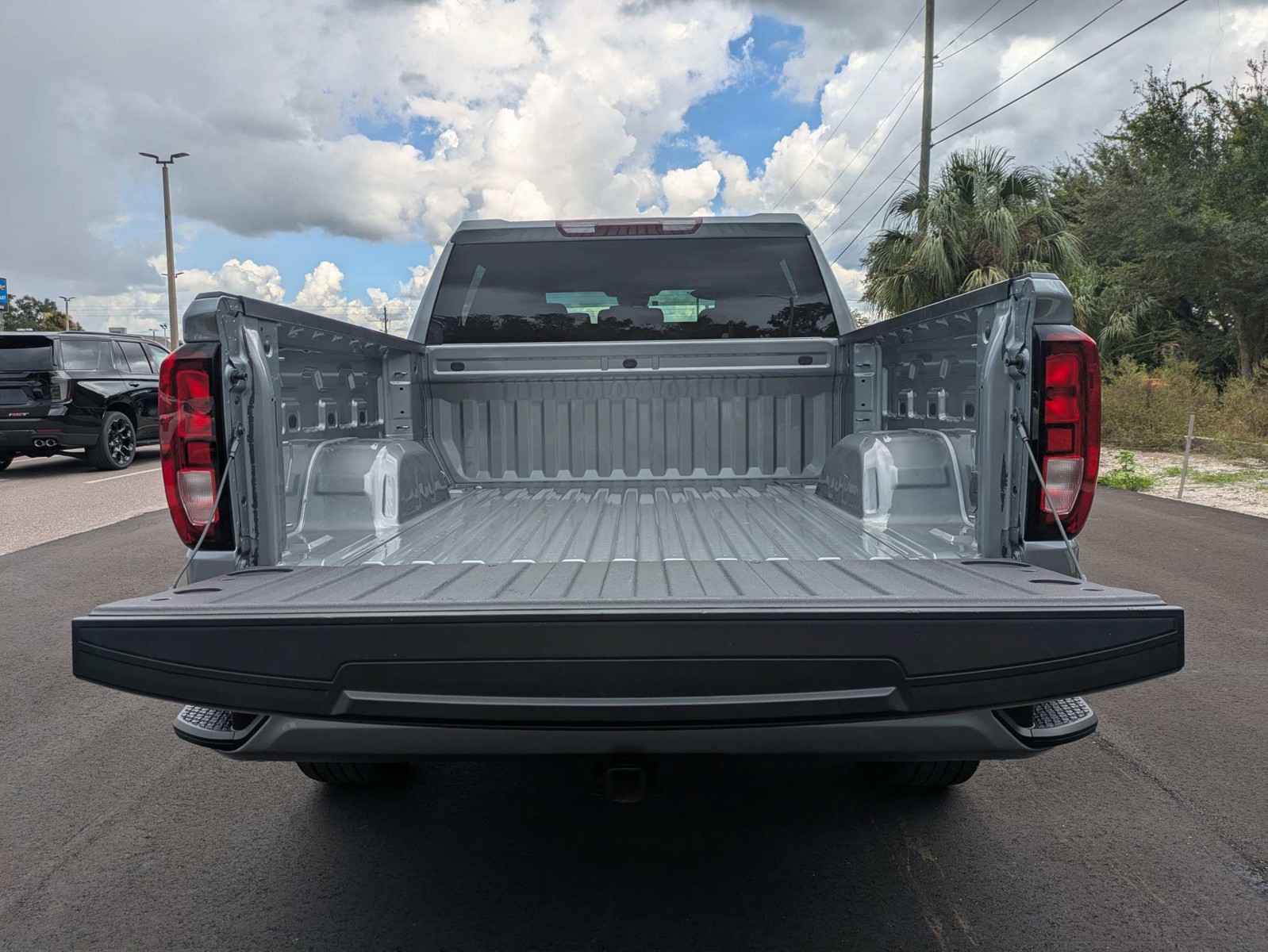 Used 2024 Sterling Metallic GMC Elevation image 12