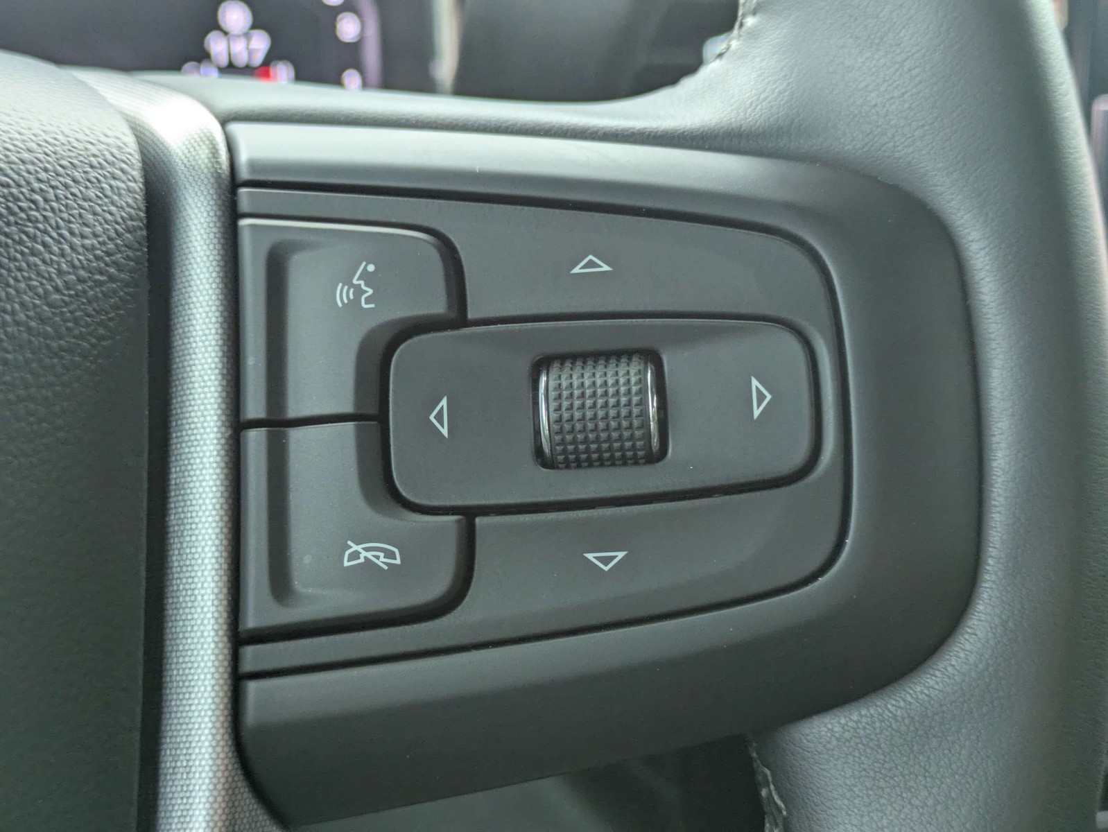 Used 2024 Sterling Metallic GMC Elevation image 22