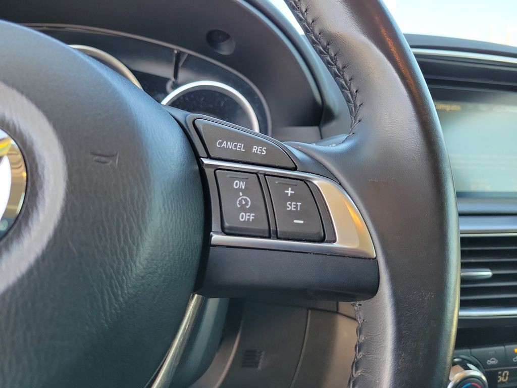 Used 2016 White Mazda Grand Touring image 18