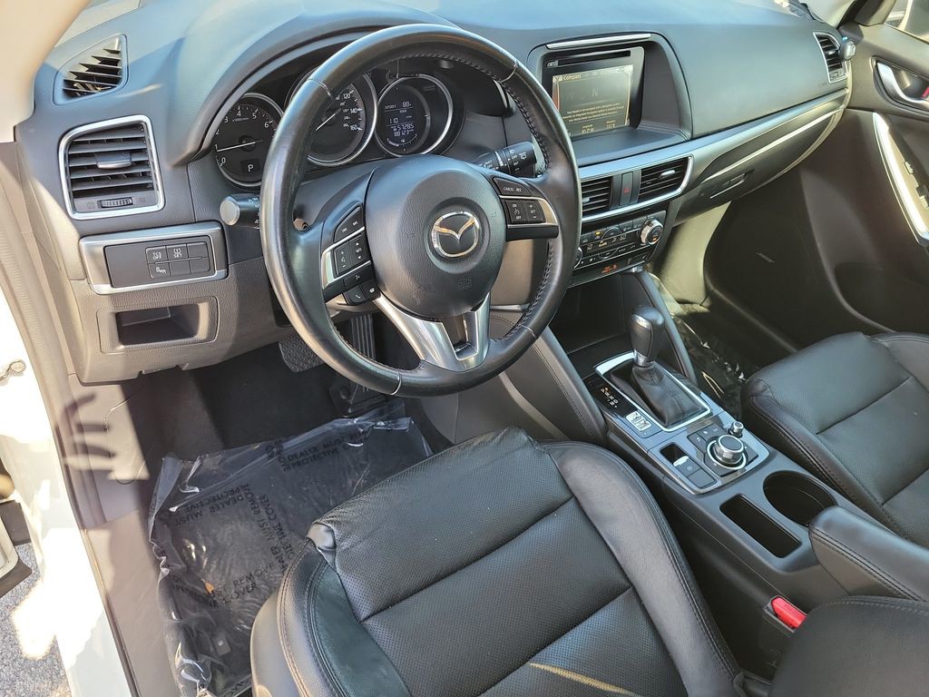 Used 2016 White Mazda Grand Touring image 14