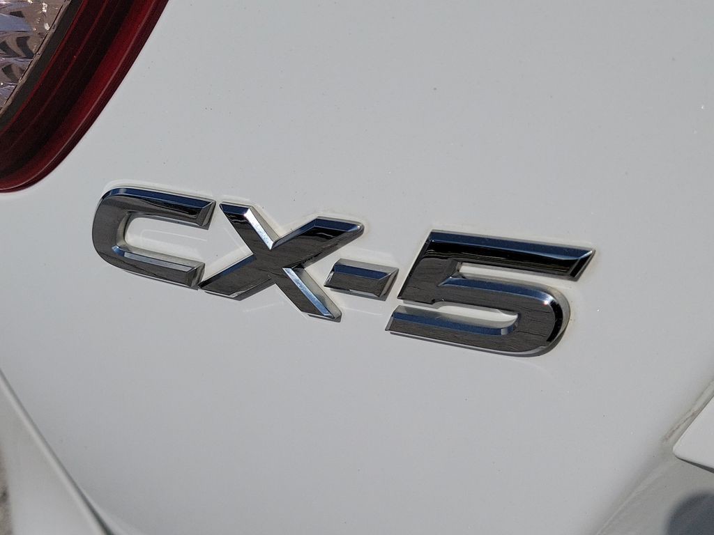Used 2016 White Mazda Grand Touring image 6