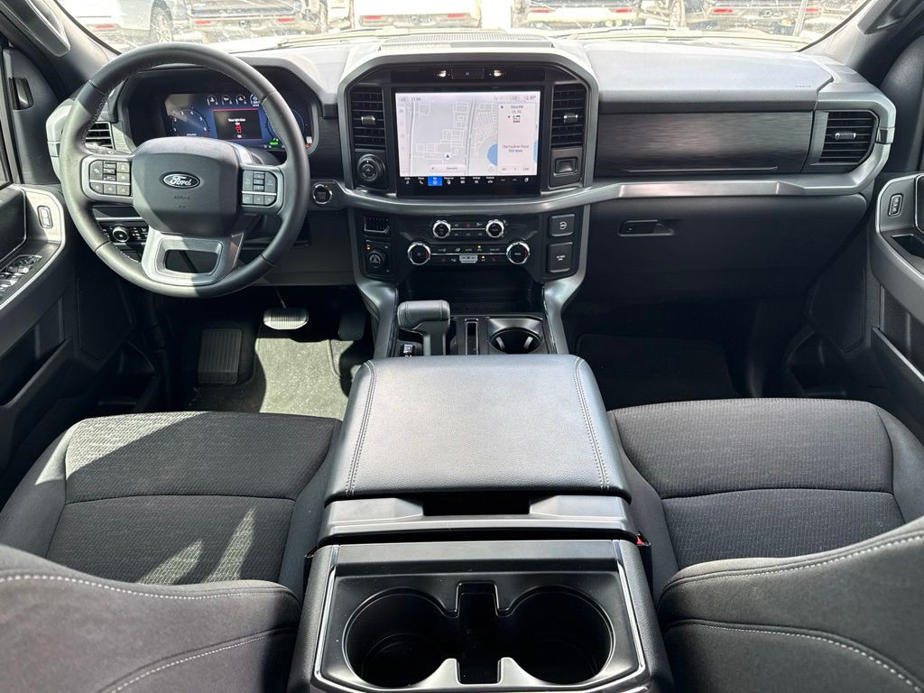 Used 2025 White Ford XLT image 11