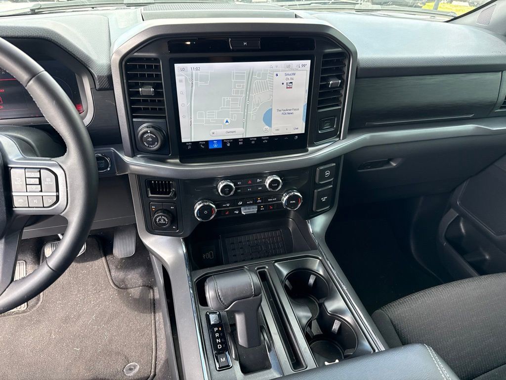 Used 2025 White Ford XLT image 8