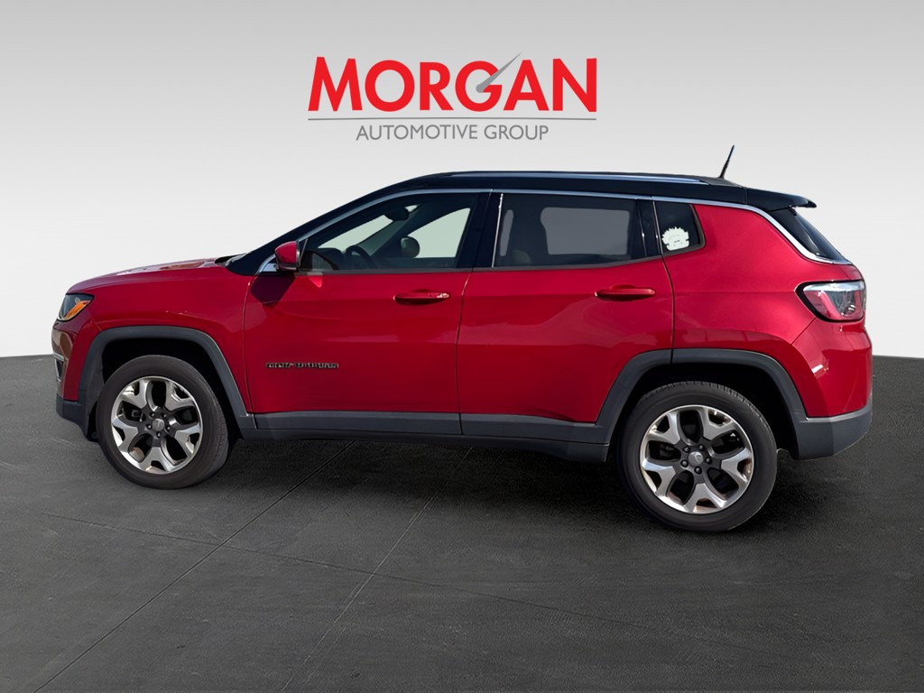 Used 2018 Red Jeep Limited image 4