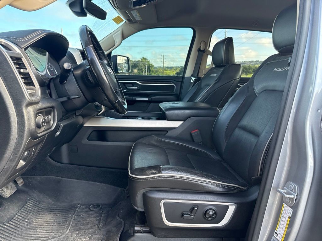 Used 2020 Silver Ram Laramie image 6