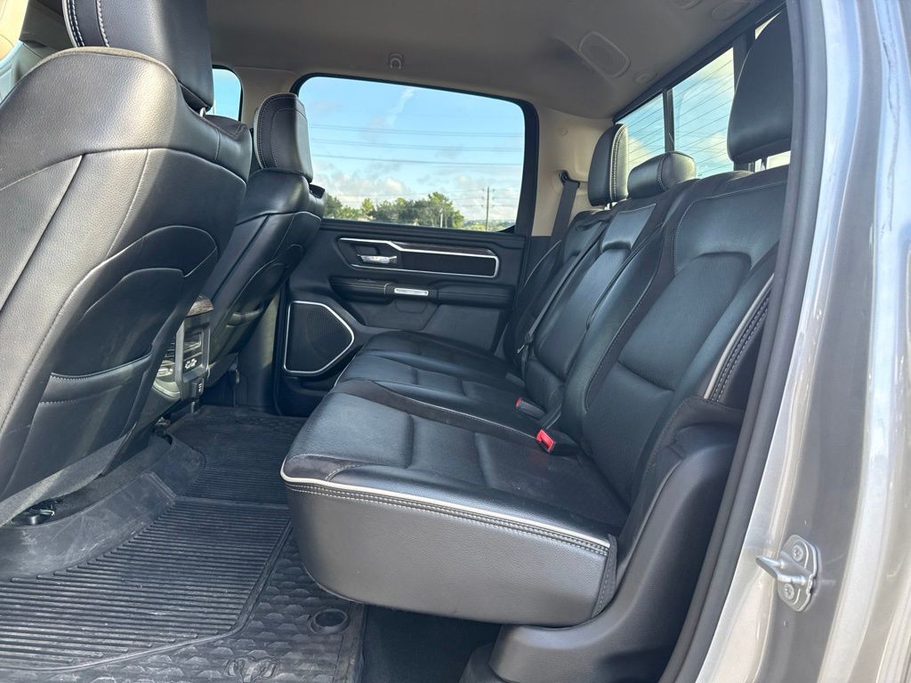 Used 2020 Silver Ram Laramie image 9