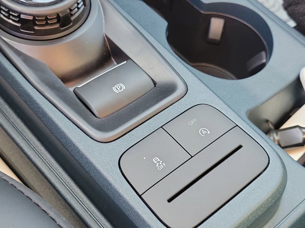 New 2026 Black Ford Lariat image 32