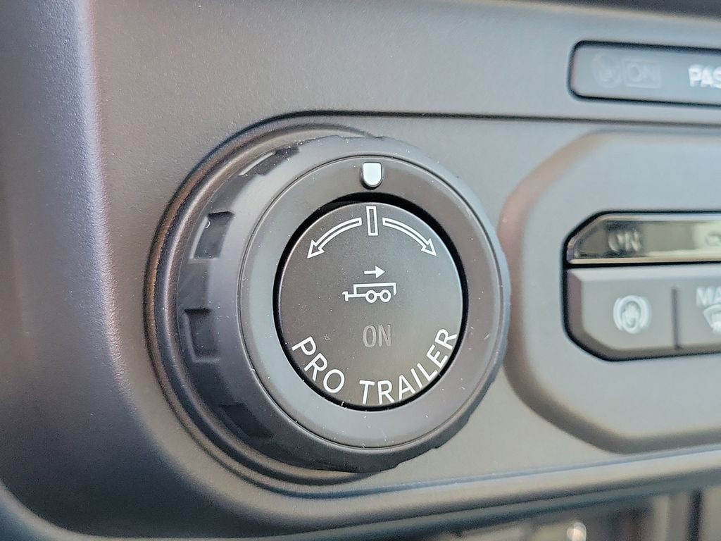 New 2026 Black Ford Lariat image 28
