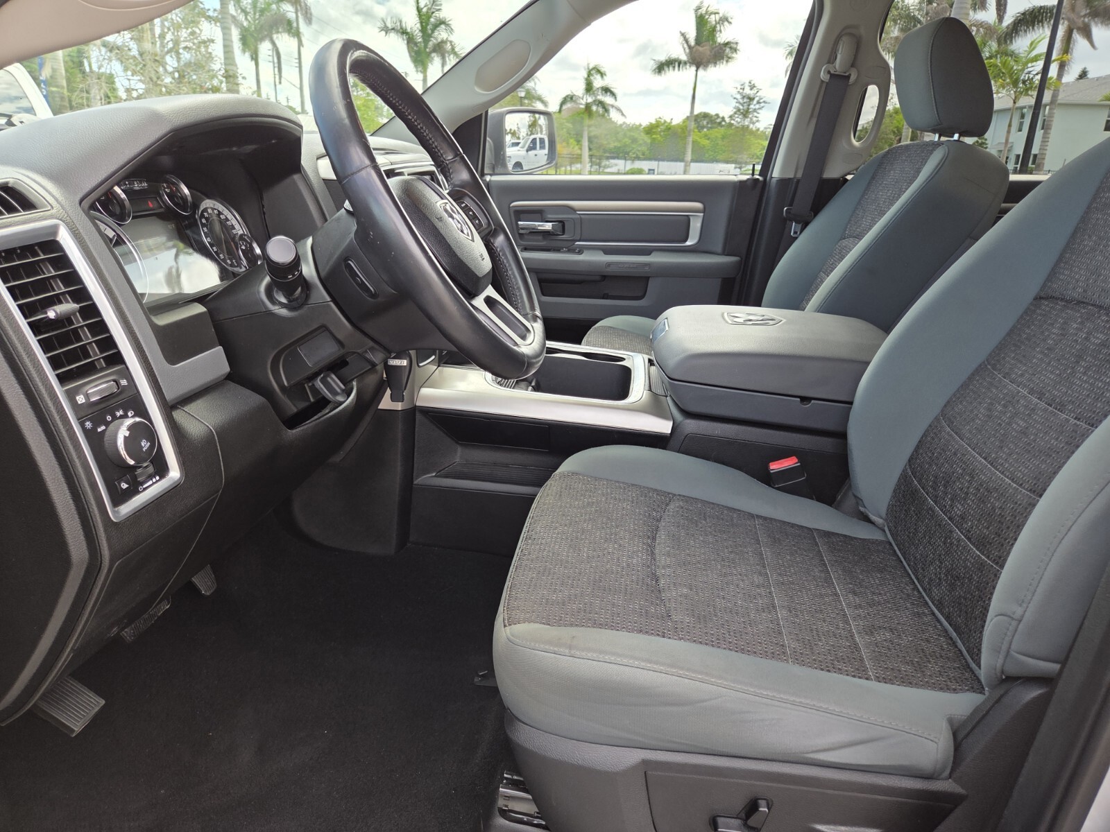 Used 2019 Silver Ram Big Horn image 27
