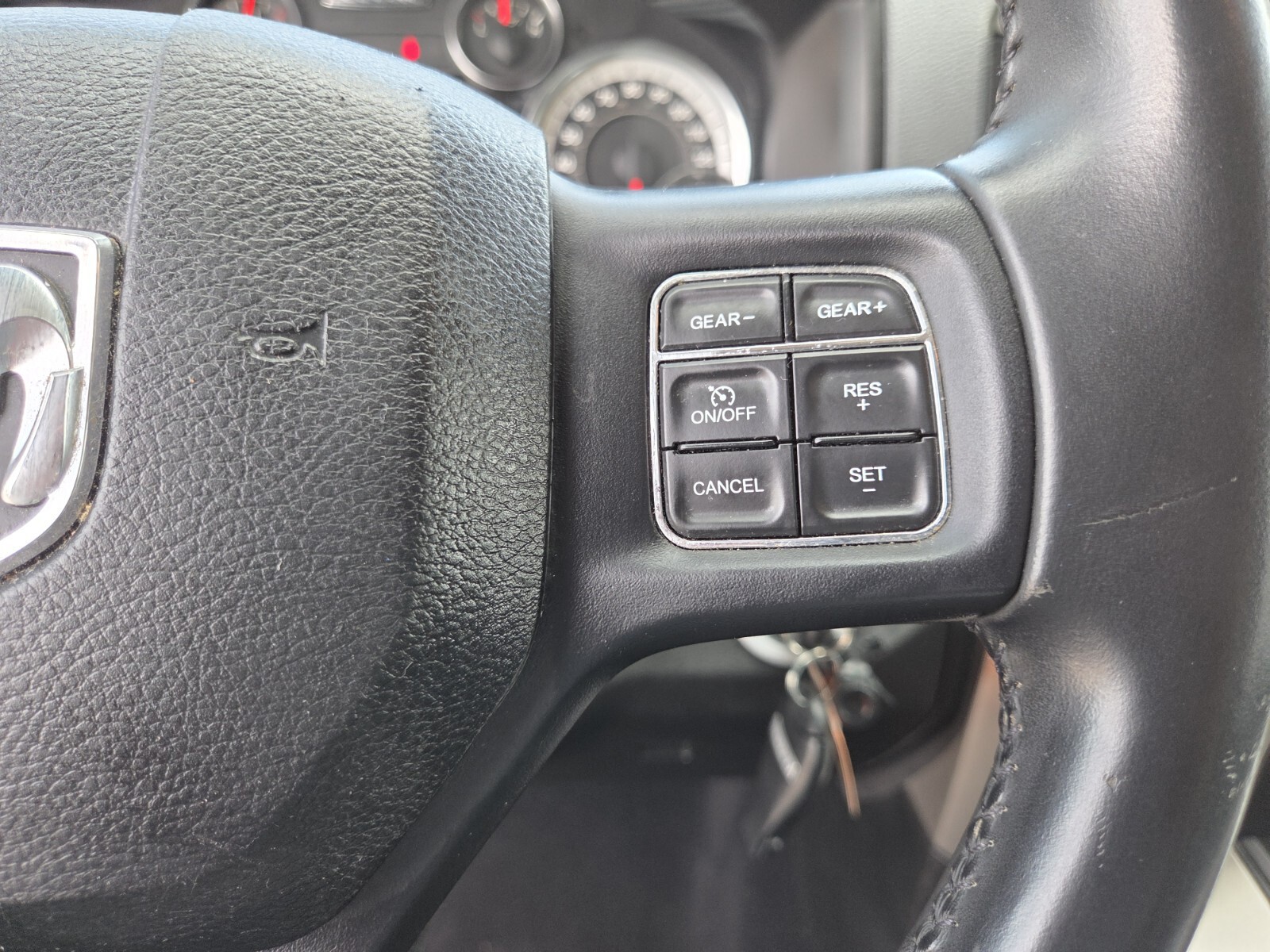 Used 2019 Silver Ram Big Horn image 33
