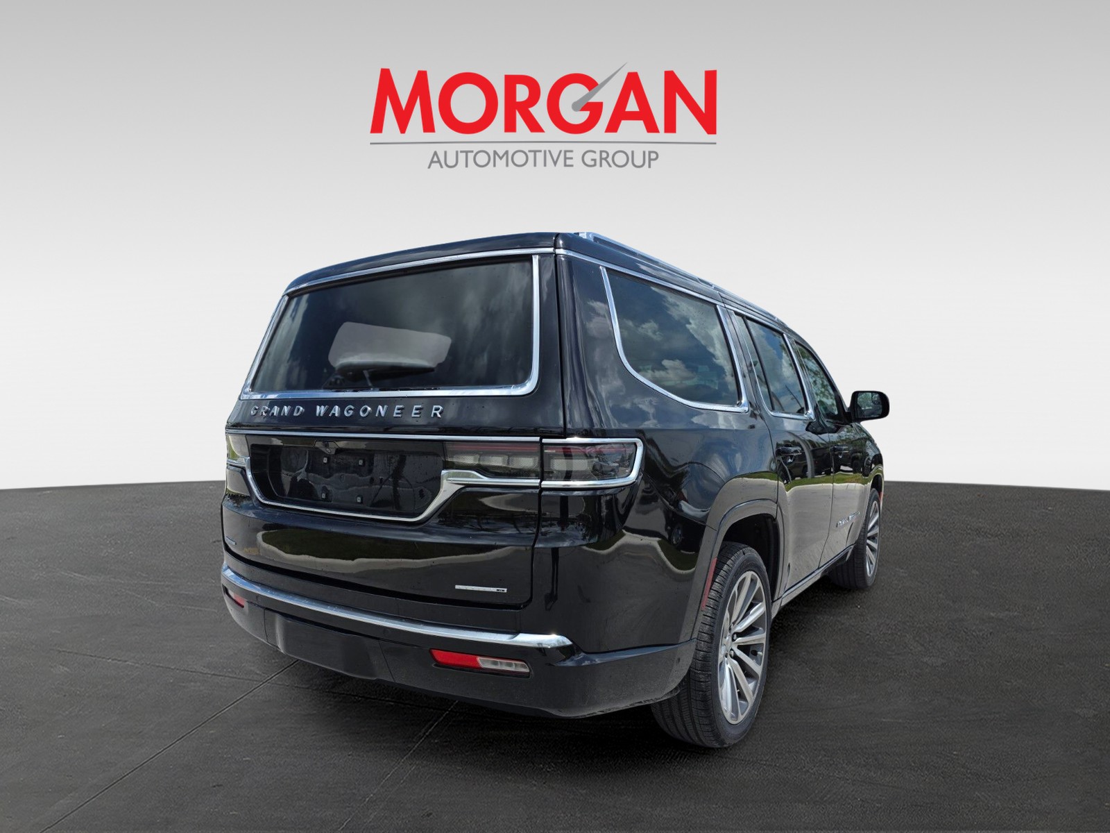 Used 2022 Black Jeep Series II image 4