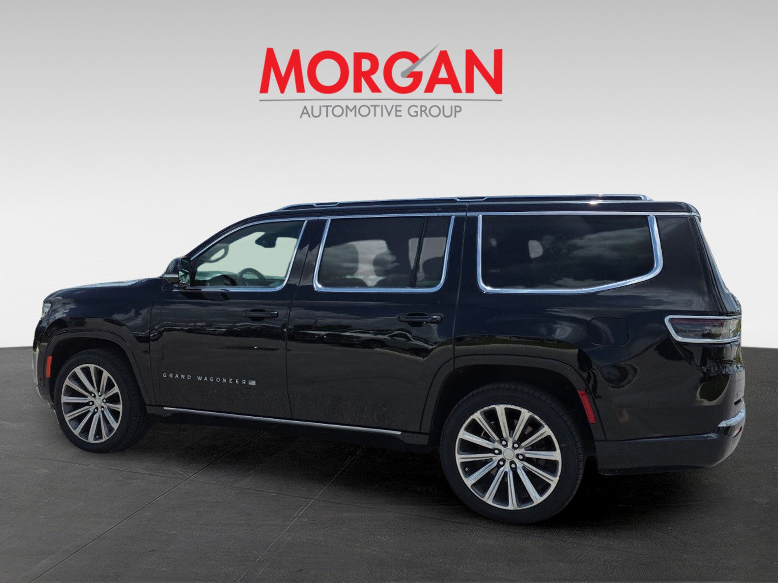 Used 2022 Black Jeep Series II image 8