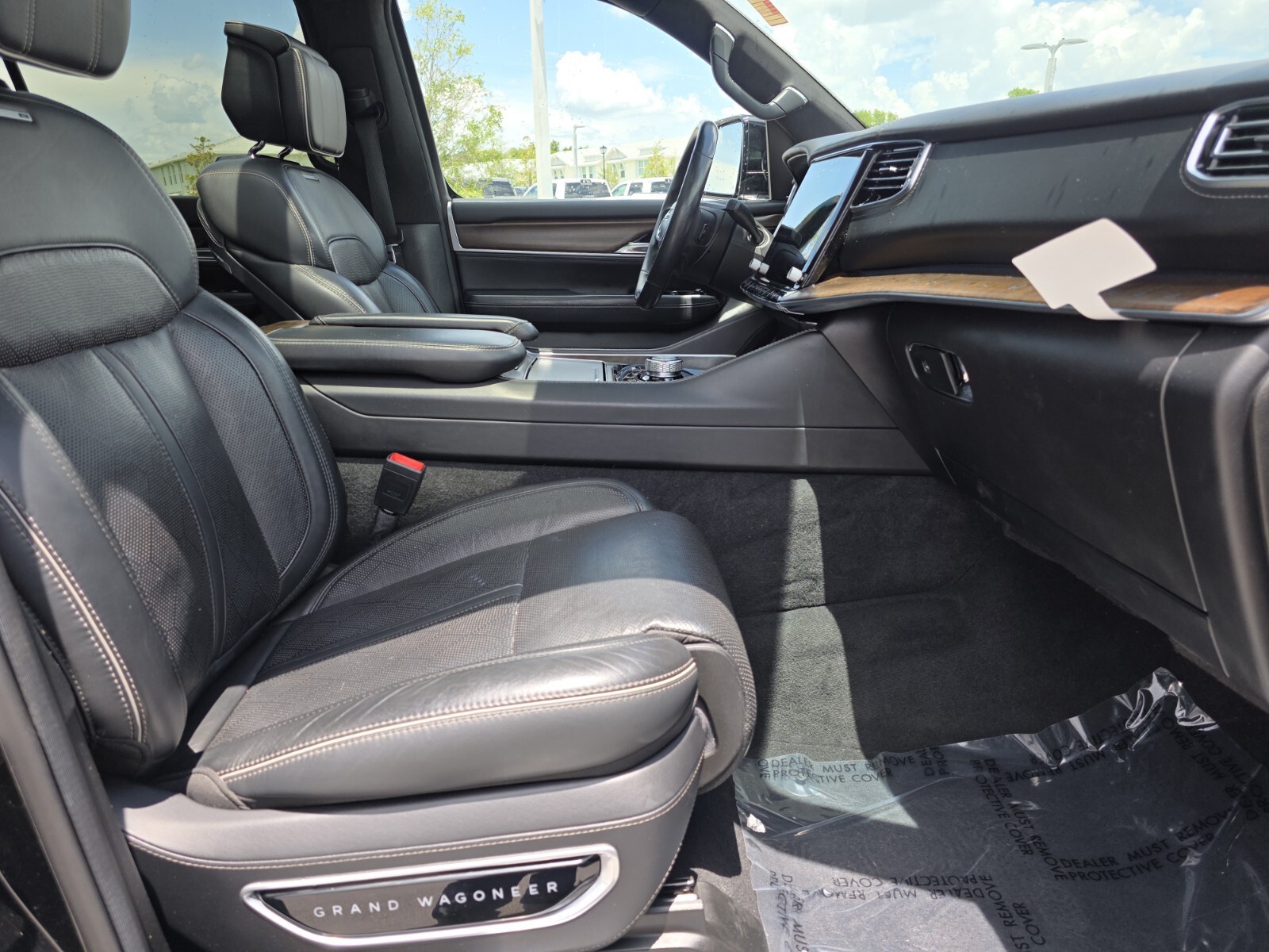Used 2022 Black Jeep Series II image 15