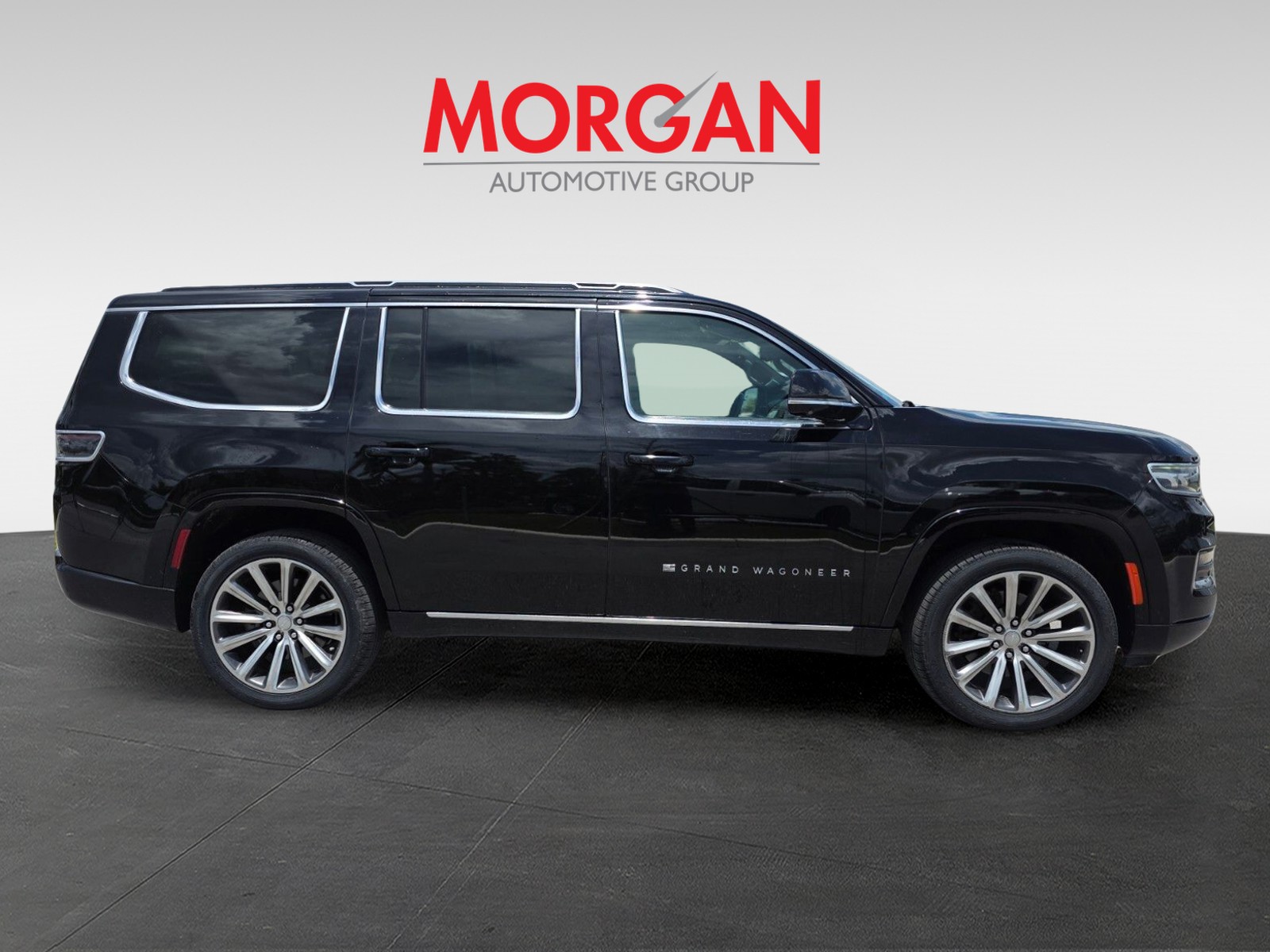 Used 2022 Black Jeep Series II image 2