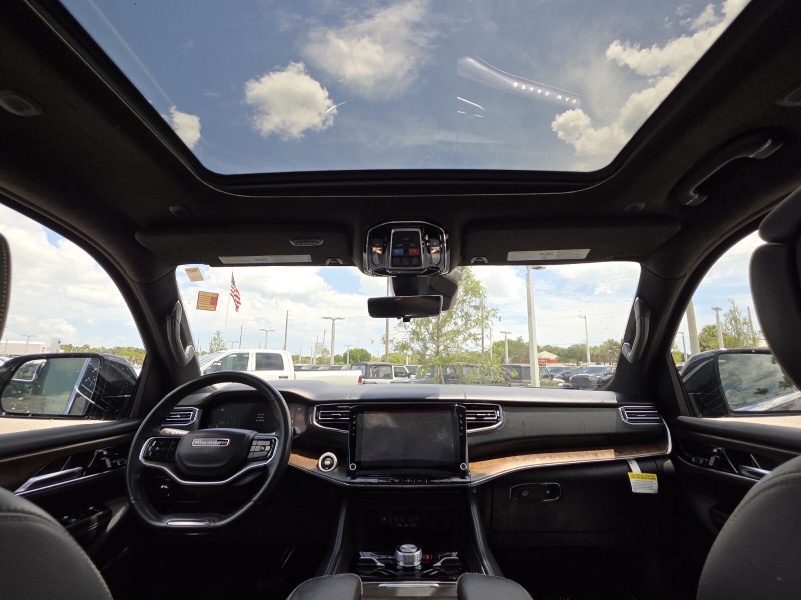 Used 2022 Black Jeep Series II image 27