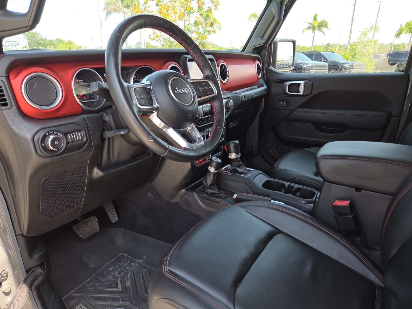 Certified Used 2021 Gray Jeep Unlimited Rubicon image 29