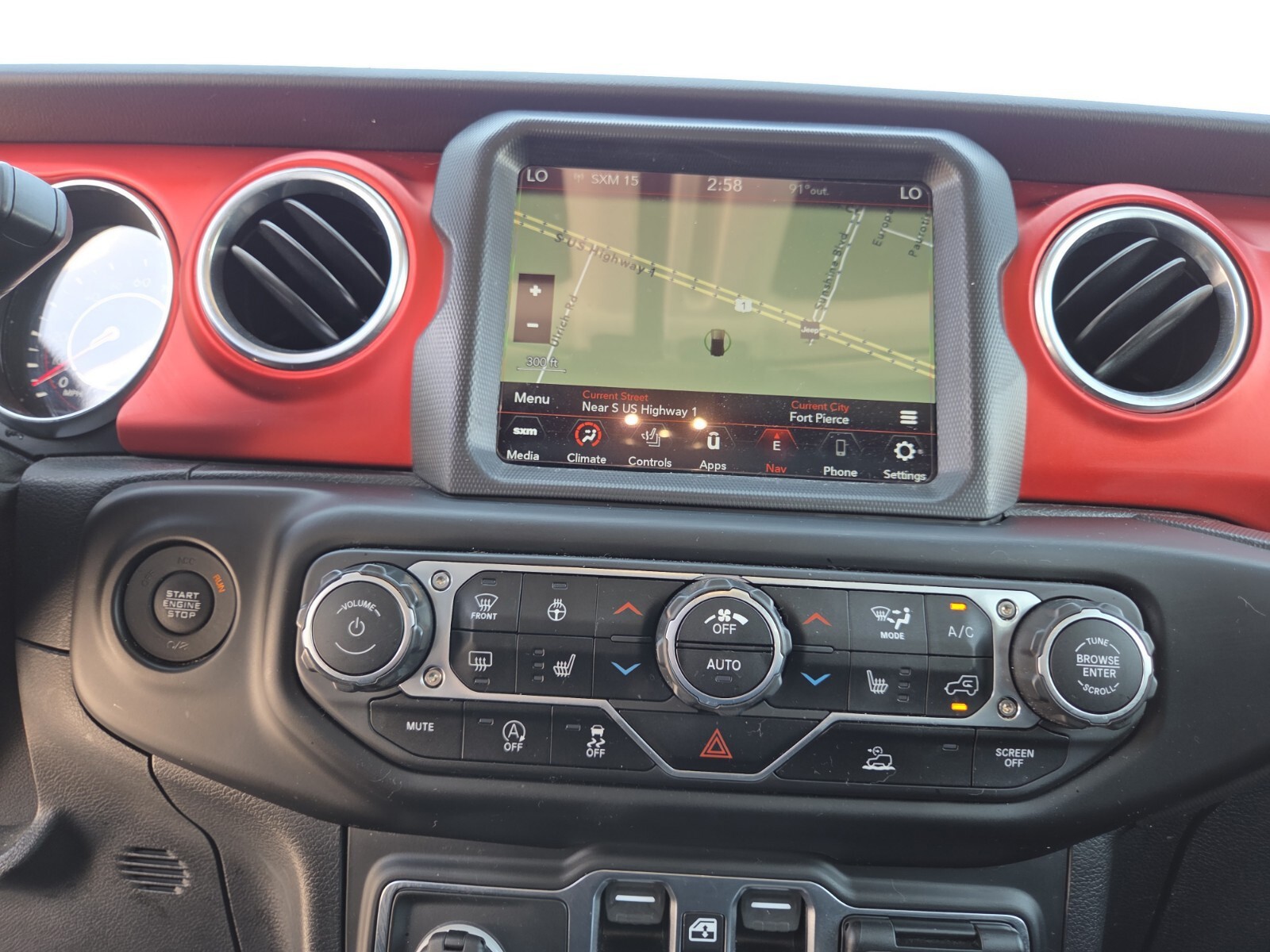 Certified Used 2021 Gray Jeep Unlimited Rubicon image 32