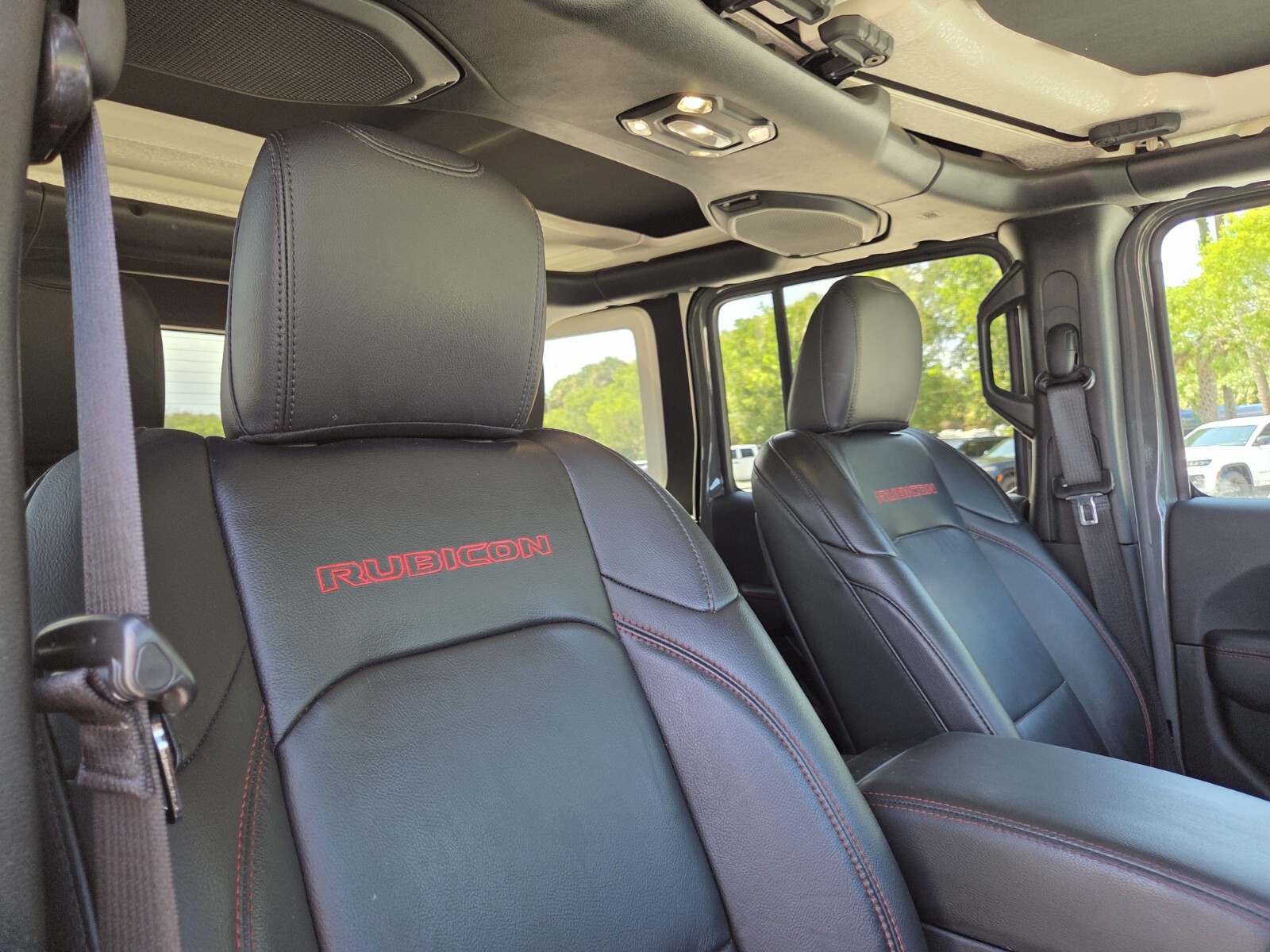 Certified Used 2021 Gray Jeep Unlimited Rubicon image 16