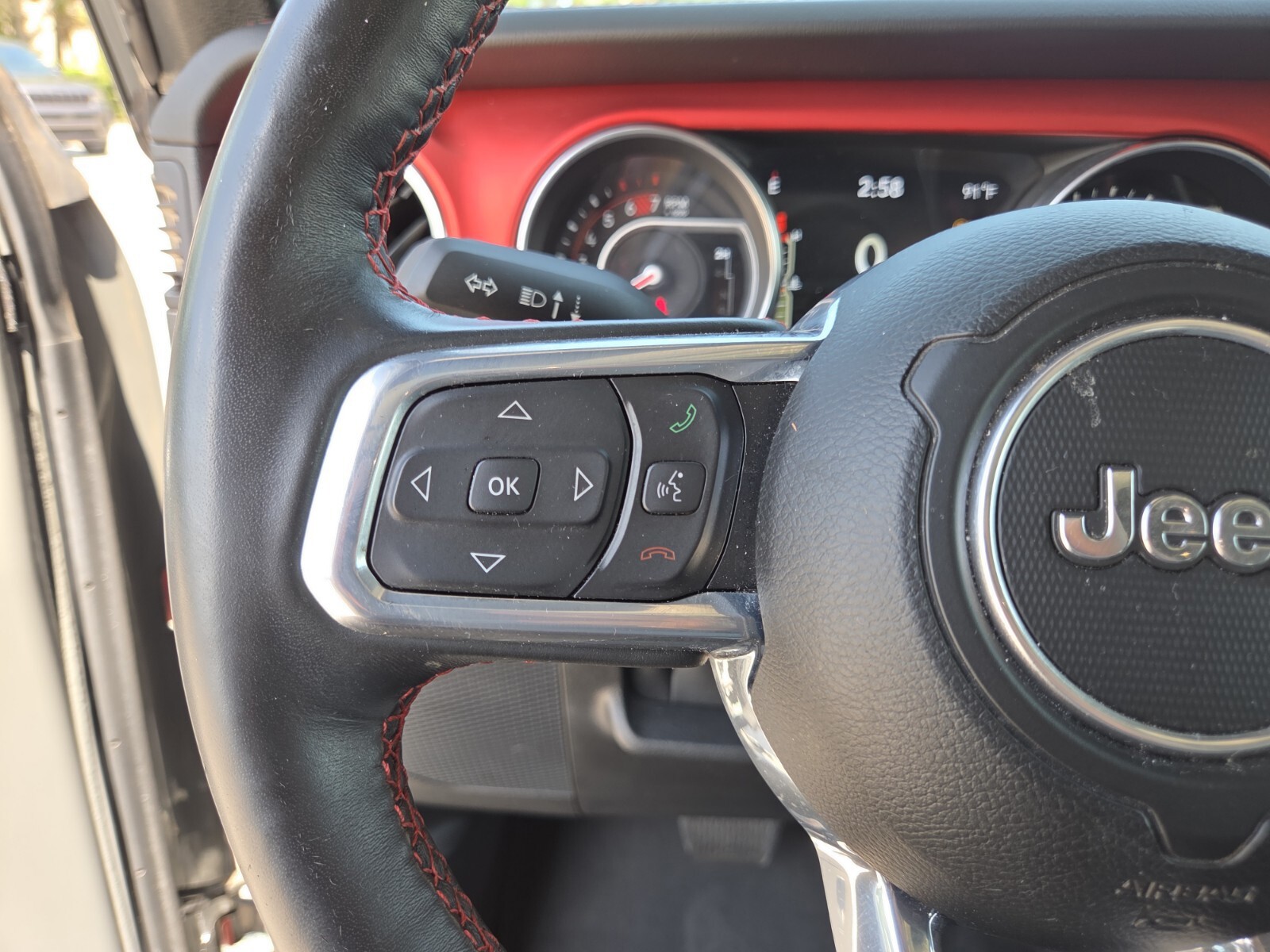 Certified Used 2021 Gray Jeep Unlimited Rubicon image 34