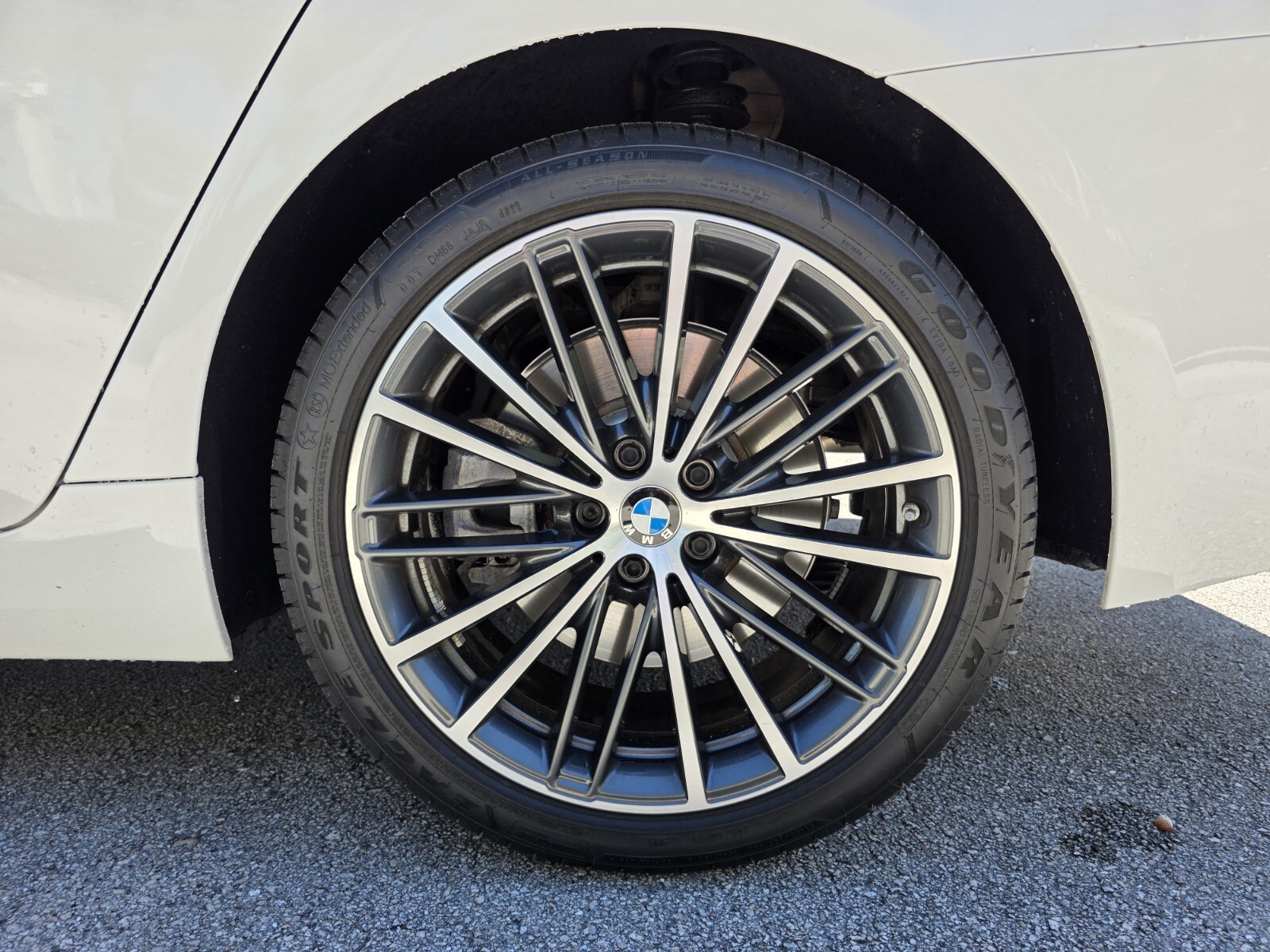 Certified Used 2023 White BMW 540i xDrive image 15