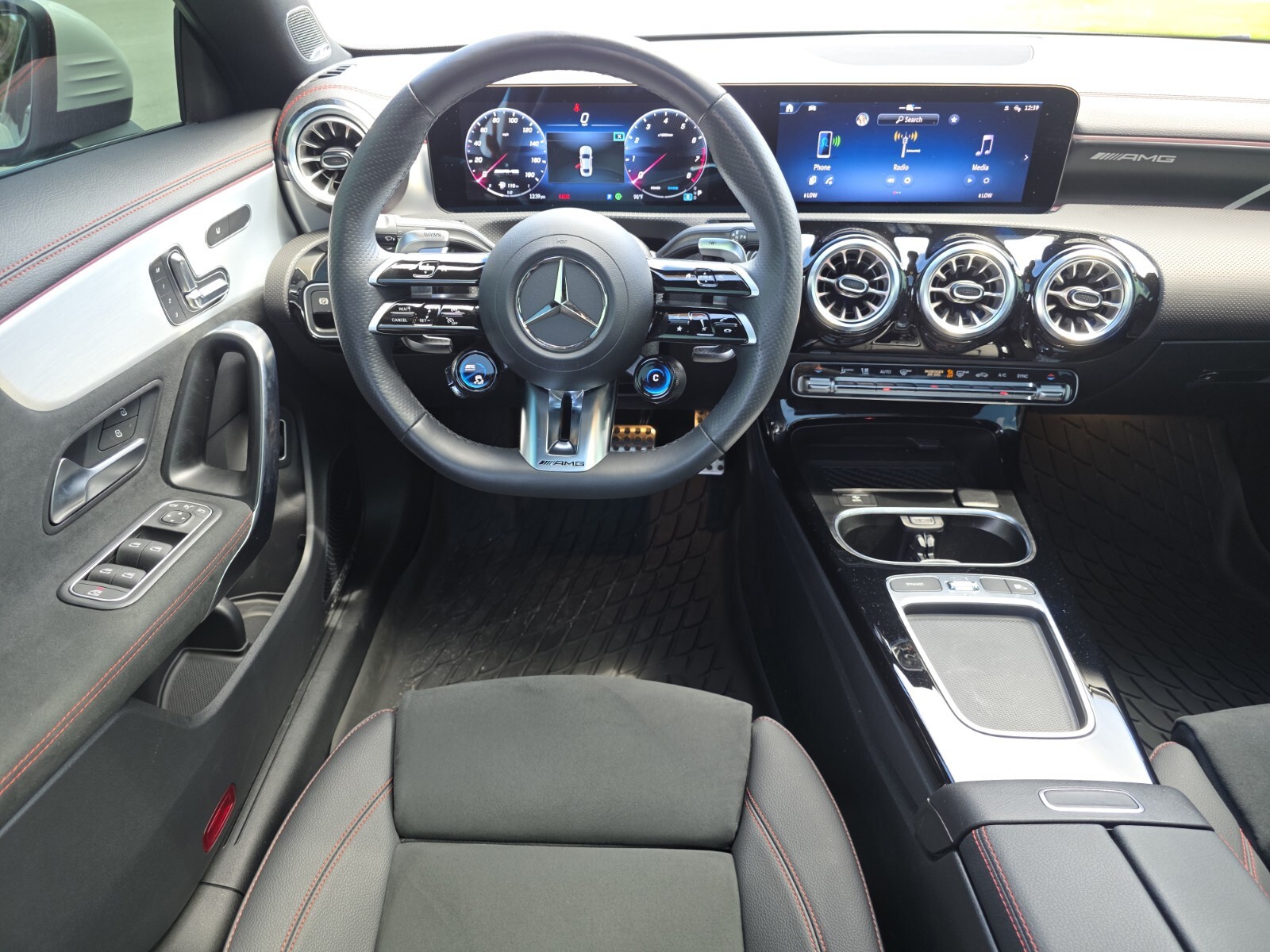 Certified Used 2025 White Mercedes-Benz CLA 35 AMG® image 25