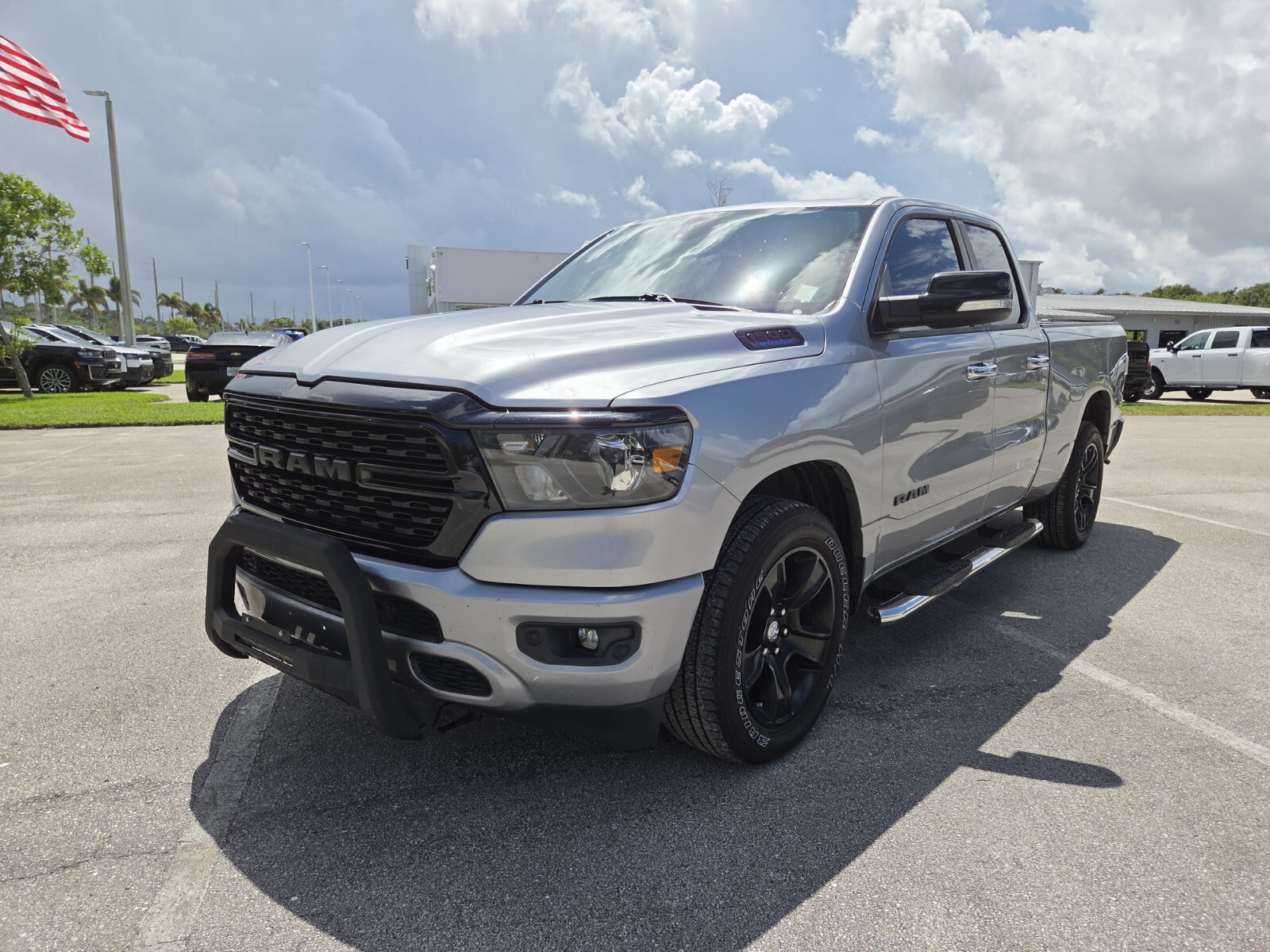 Used 2022 Silver Ram Big Horn/Lone Star image 11