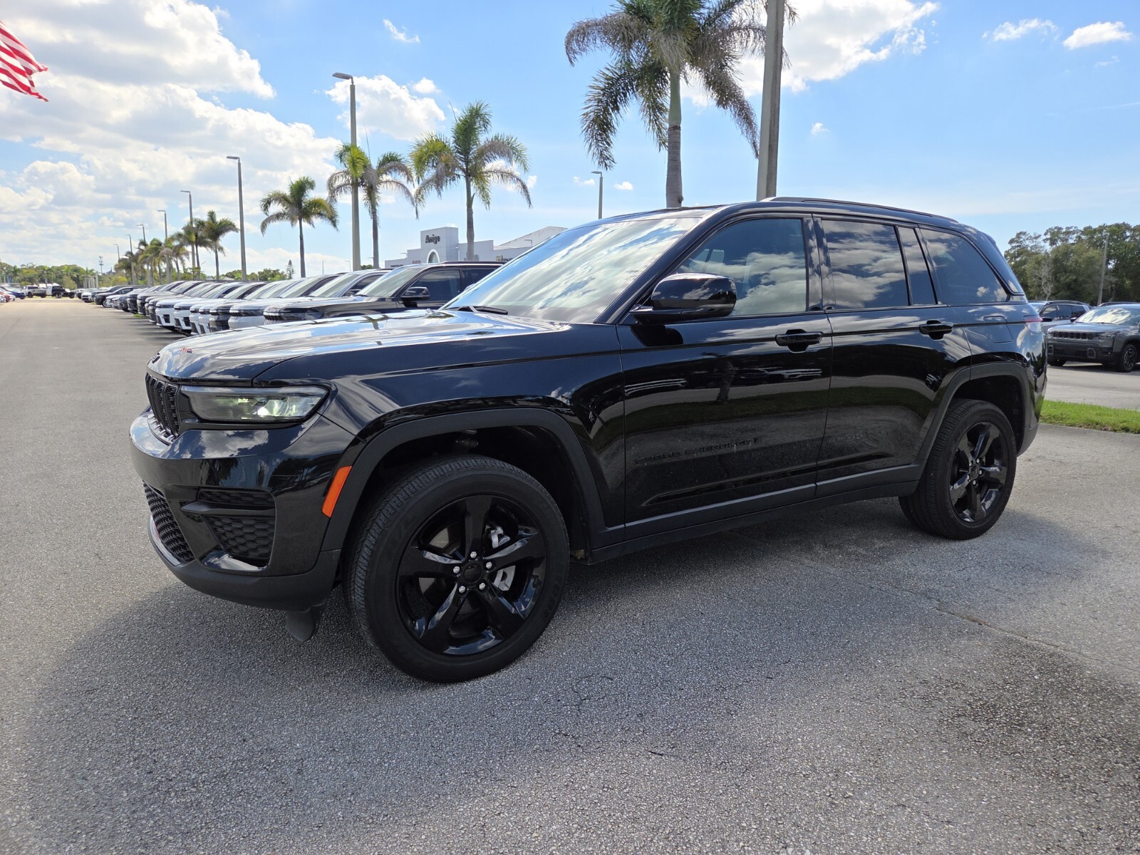 Certified Used 2025 Black Jeep Altitude image 11