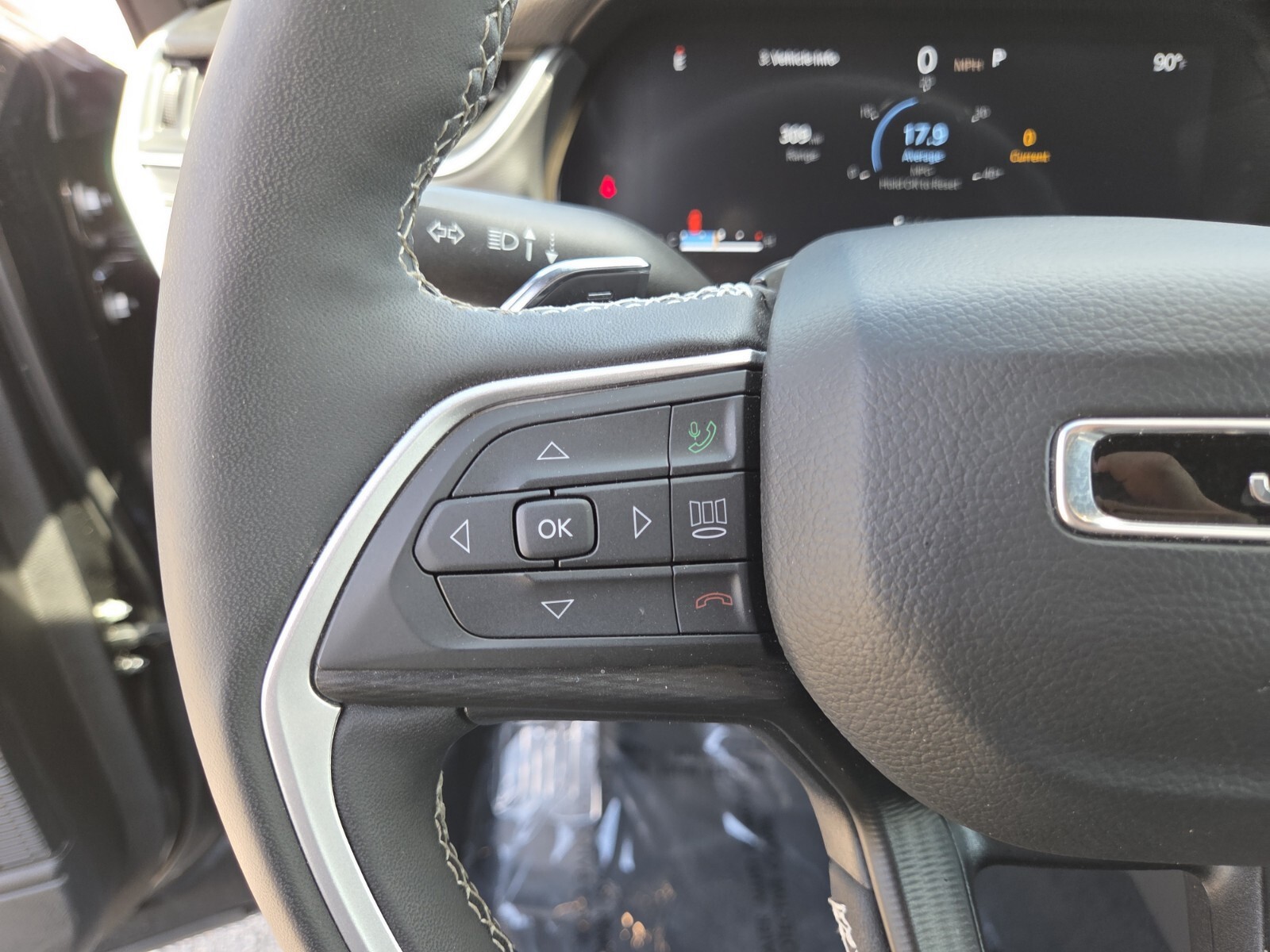 Certified Used 2025 Black Jeep Altitude image 33