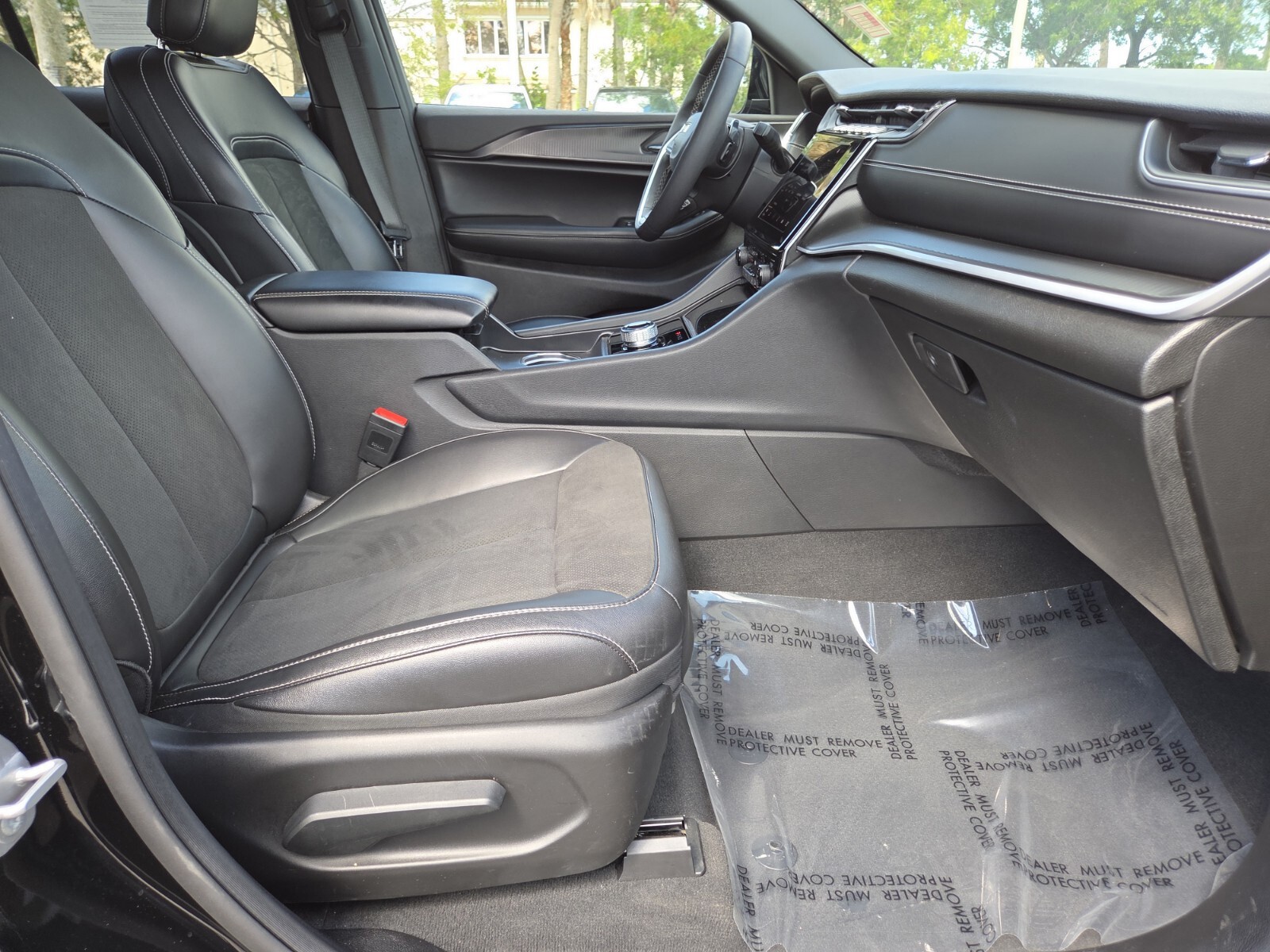 Certified Used 2025 Black Jeep Altitude image 15
