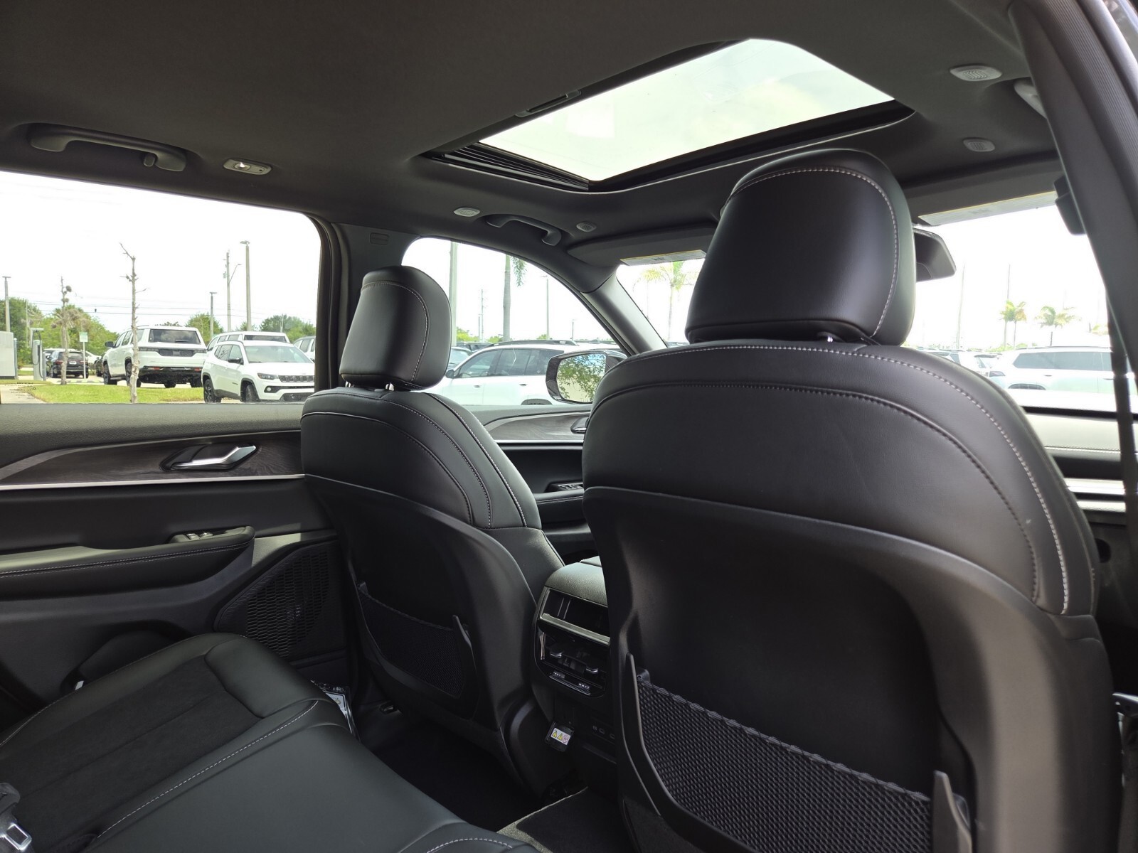 New 2026 Gray Jeep Altitude image 17