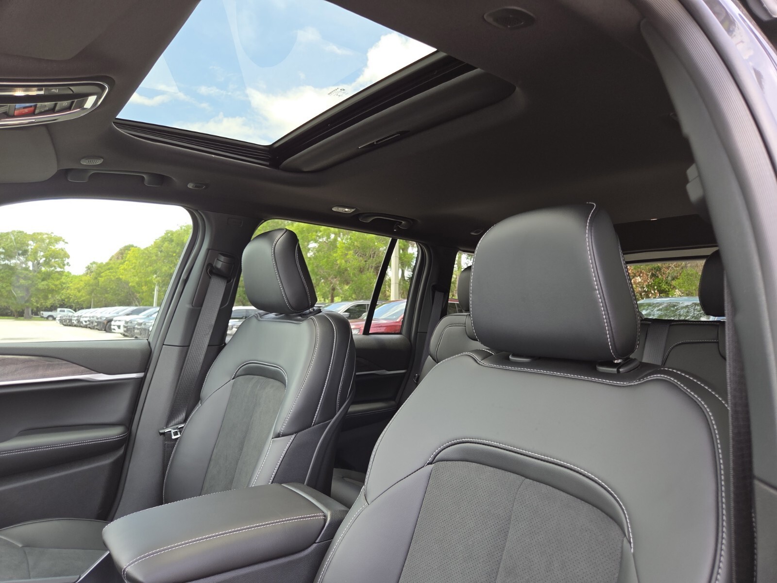 New 2026 Gray Jeep Altitude image 26