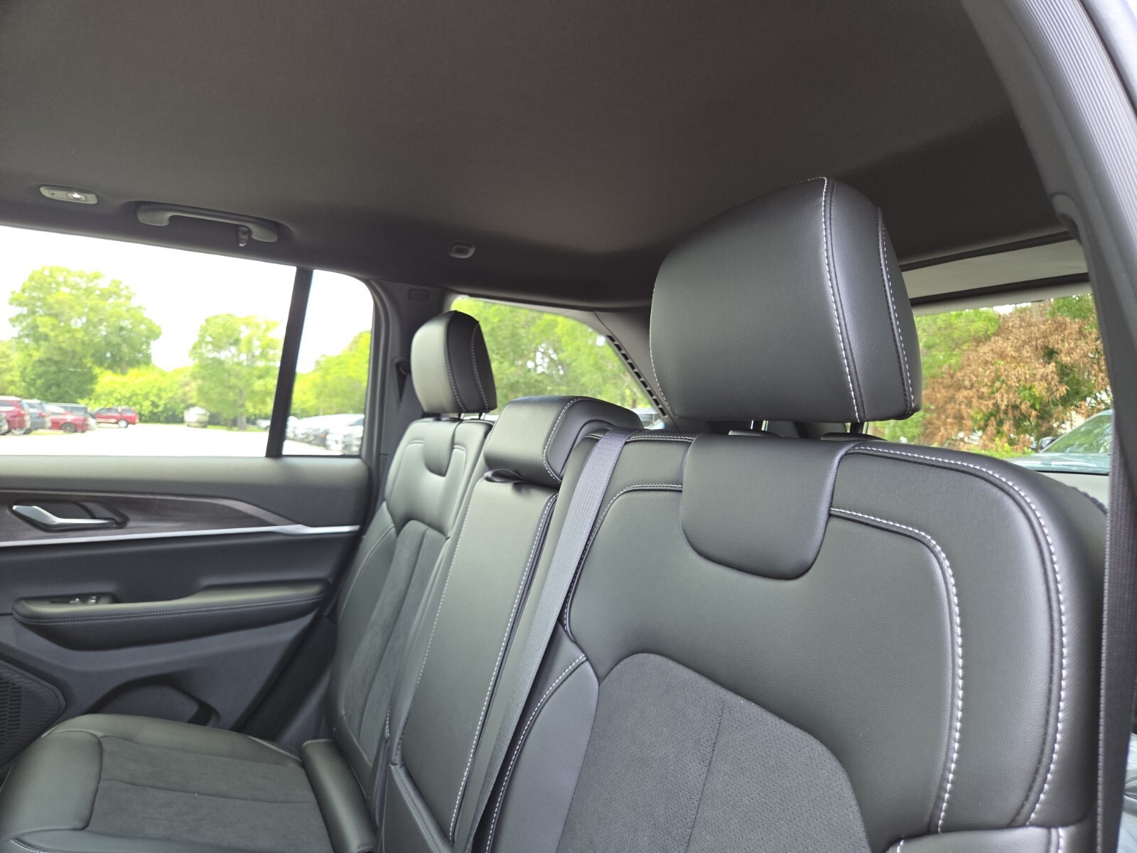 New 2026 Gray Jeep Altitude image 21