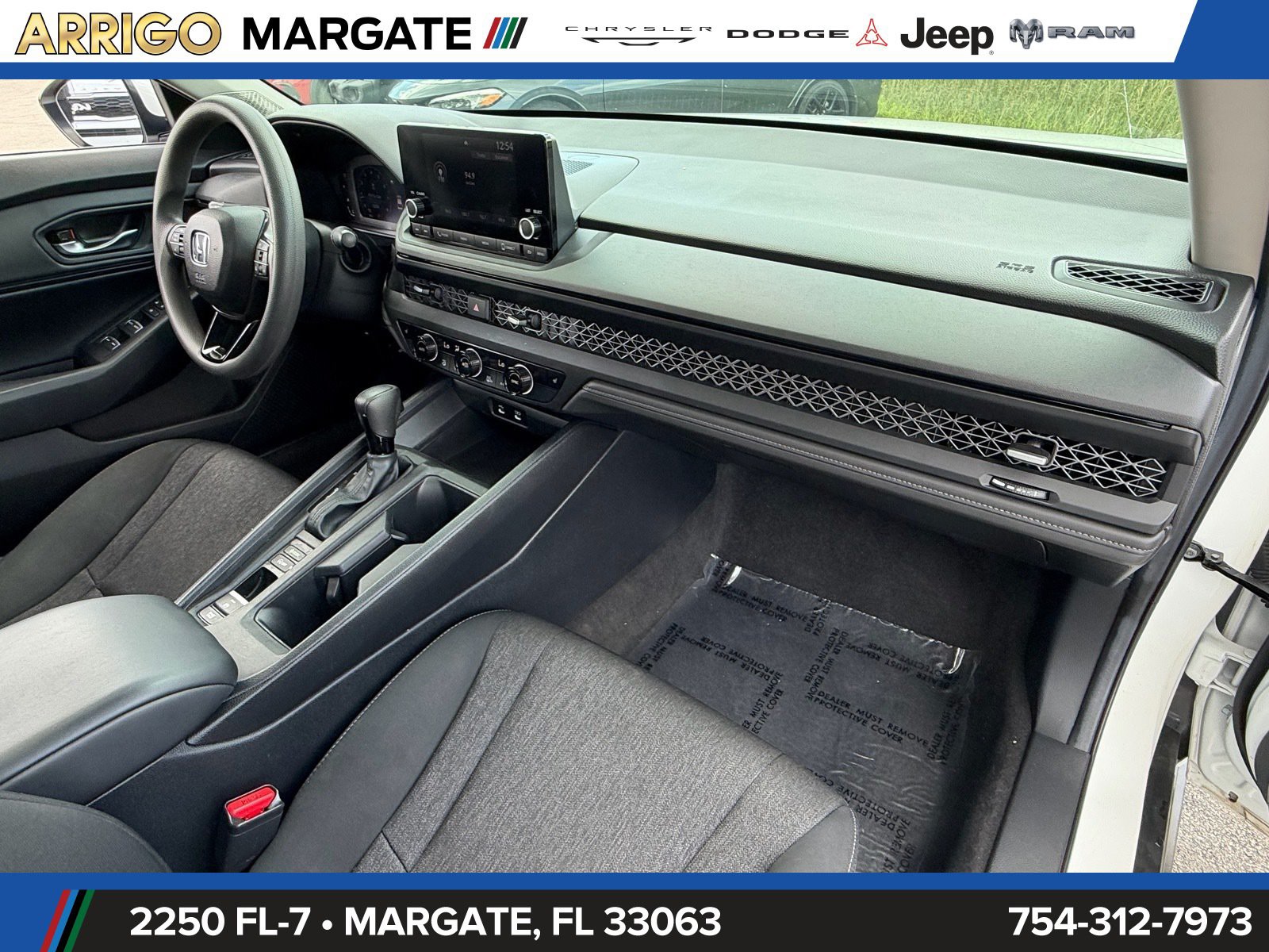 Used 2024  Honda EX image 17