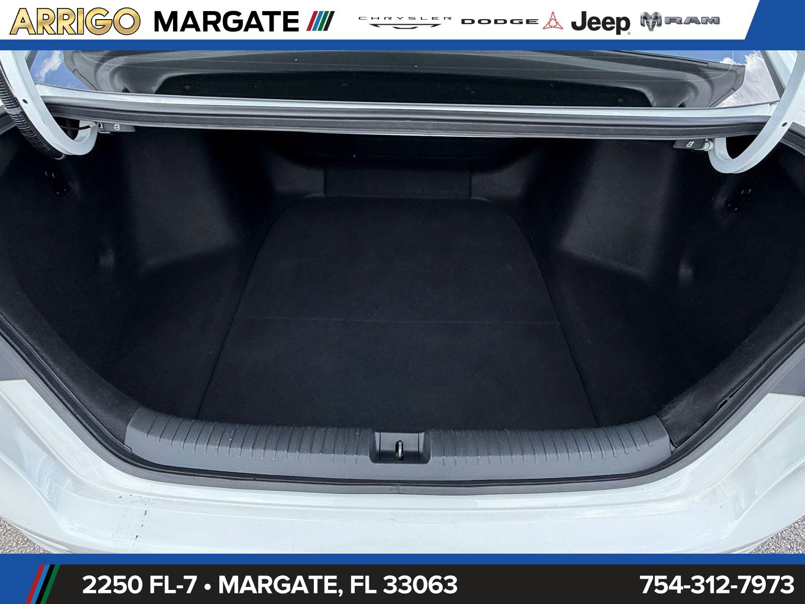 Used 2024  Honda EX image 14